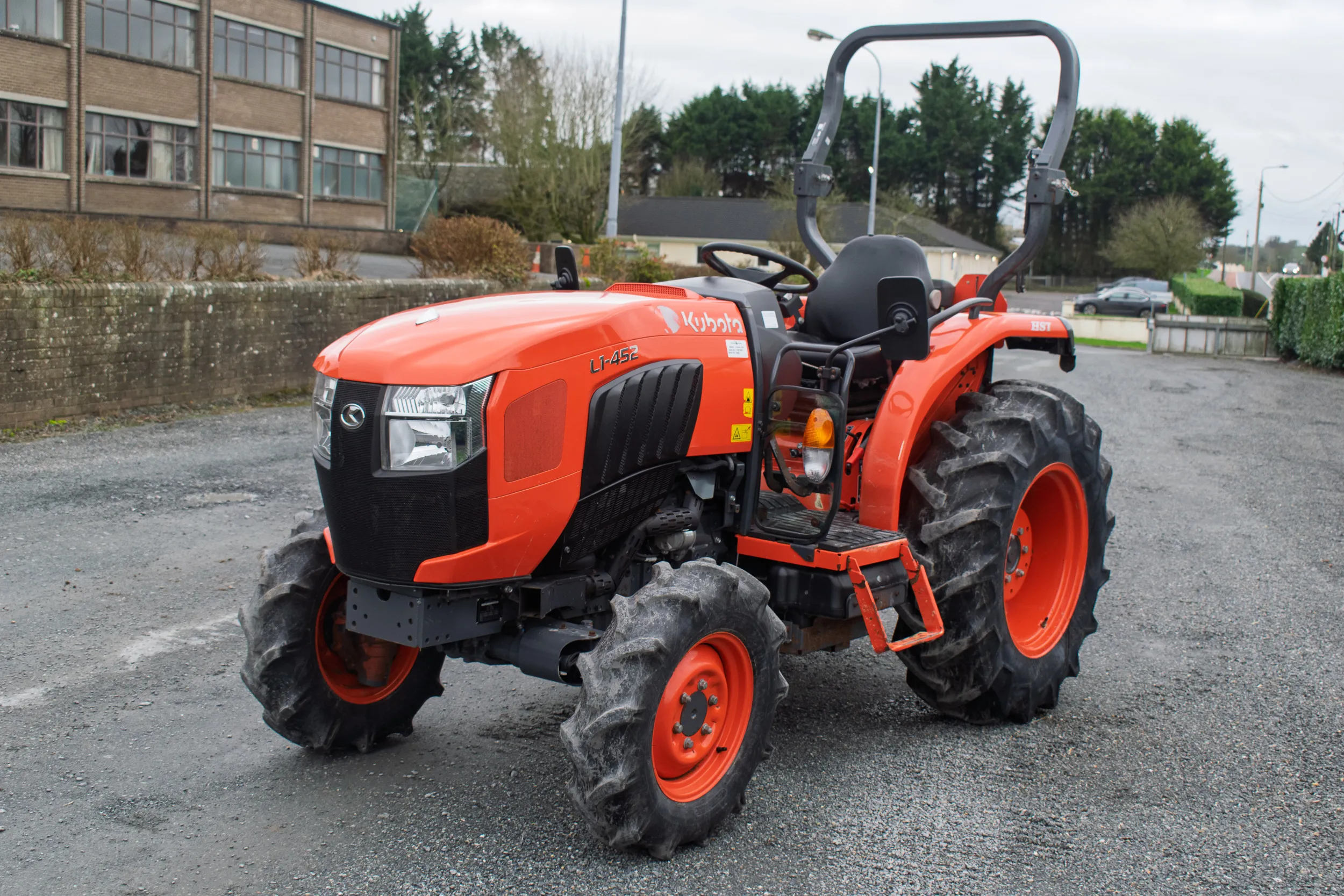 Kubota L1-452