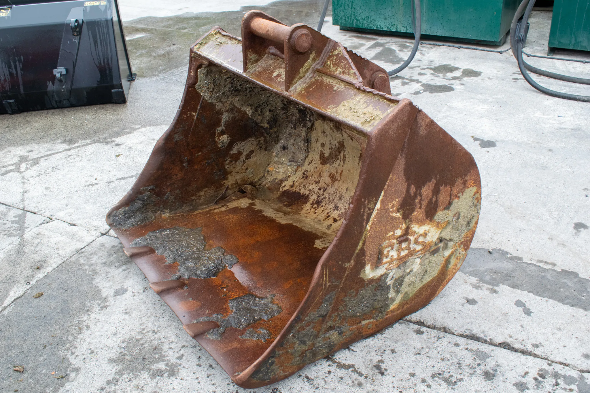 4ft Digging bucket 65mm Pin