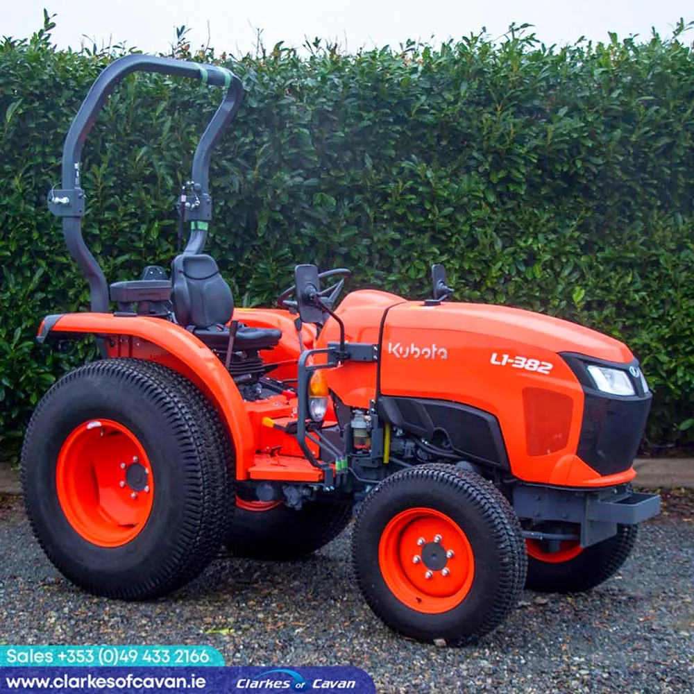 Kubota L1-382 ROPS