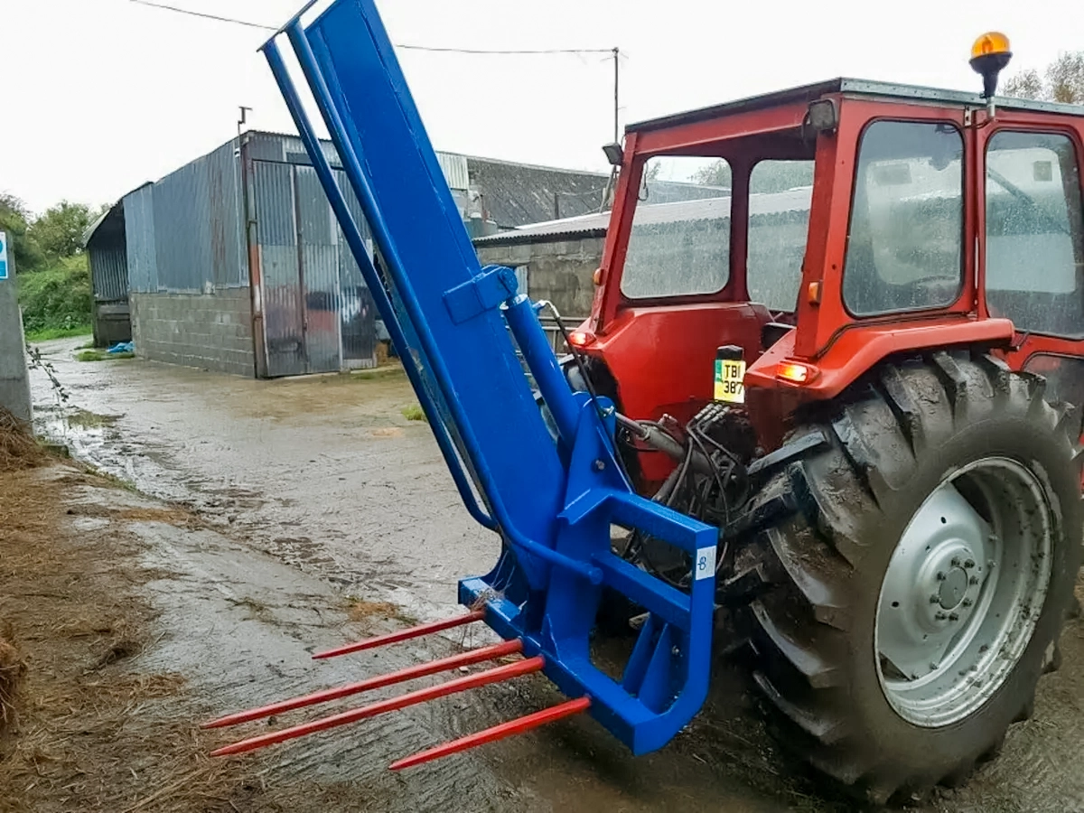 Dowd Engineering Bale Splitter