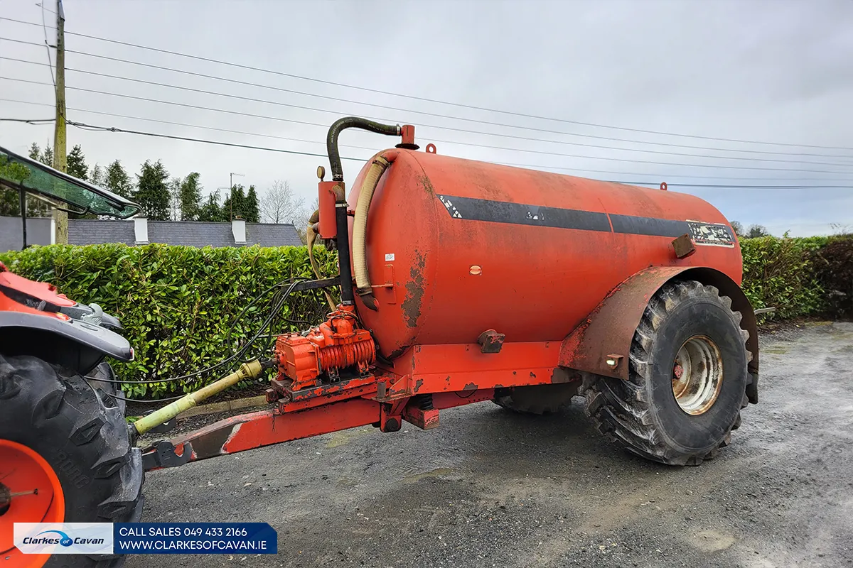 Hi-Spec 2000 Gallon Slurry Tank 