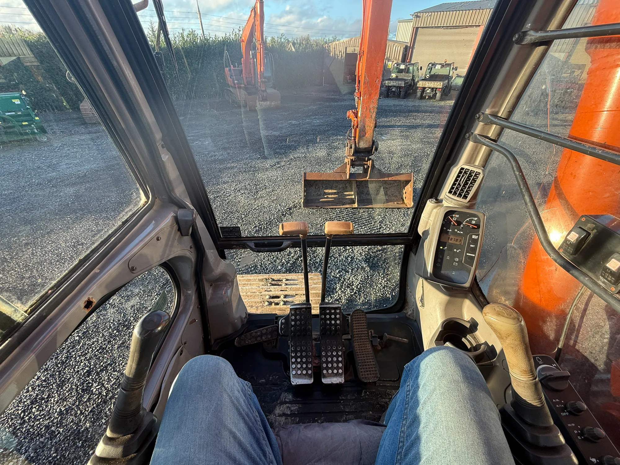 Hitachi Zaxis EX130-1
