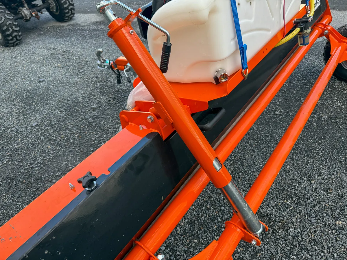 Chapman W240 Weed Wiper