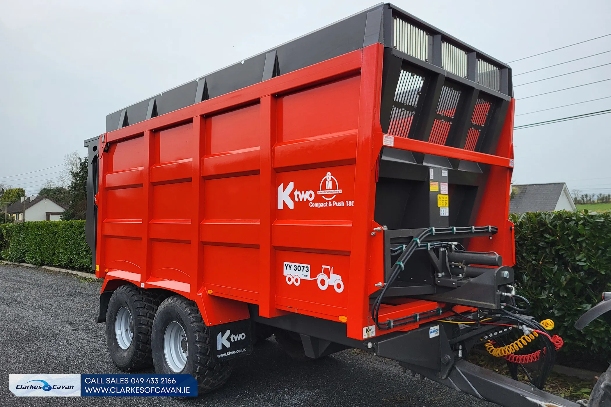 KTWO Compact & Push Silage Trailer
