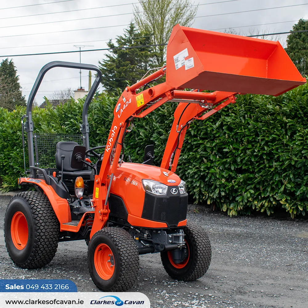 Kubota B2-261 Loader