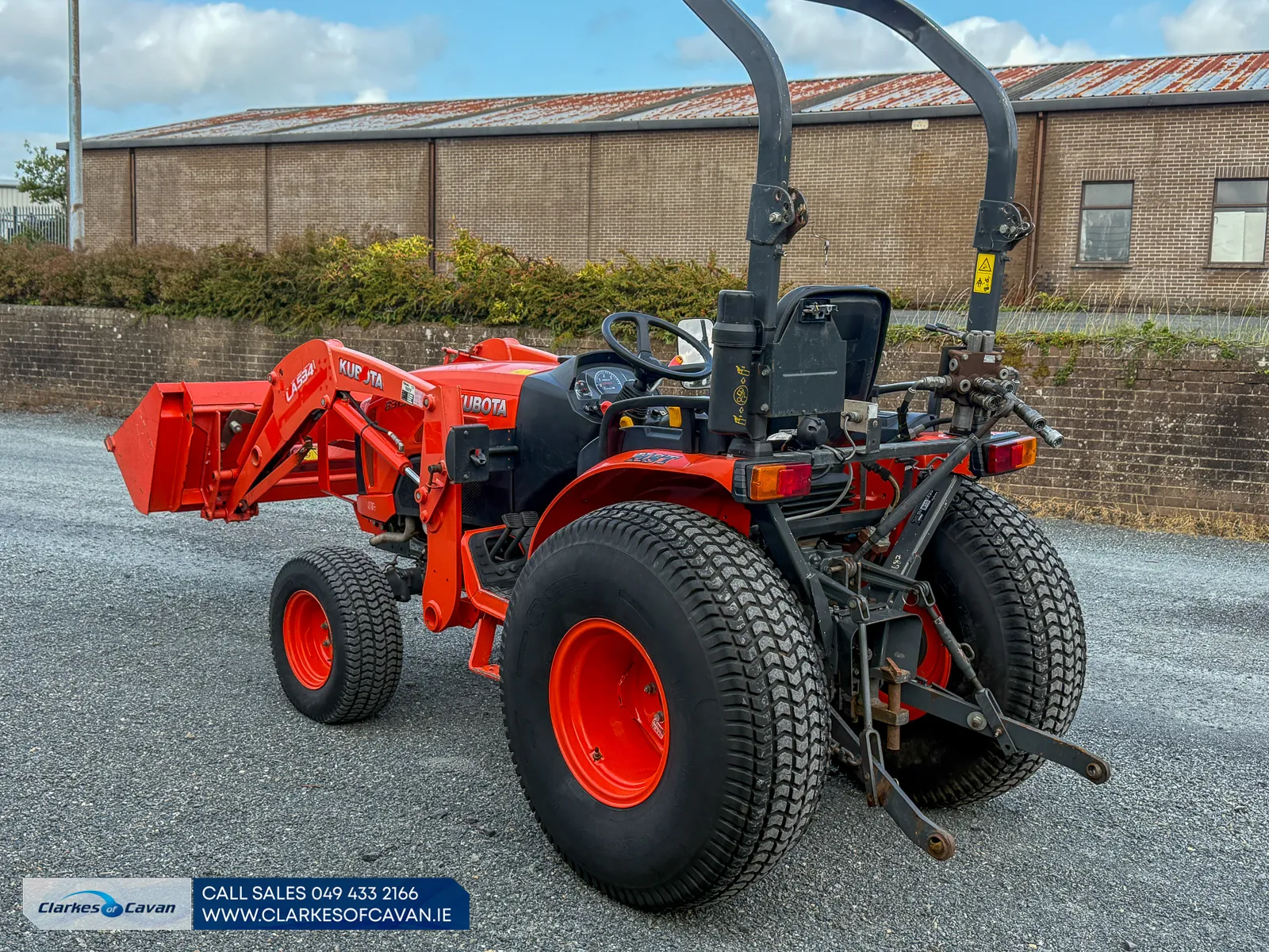 Kubota B3150 with LA534 Loader
