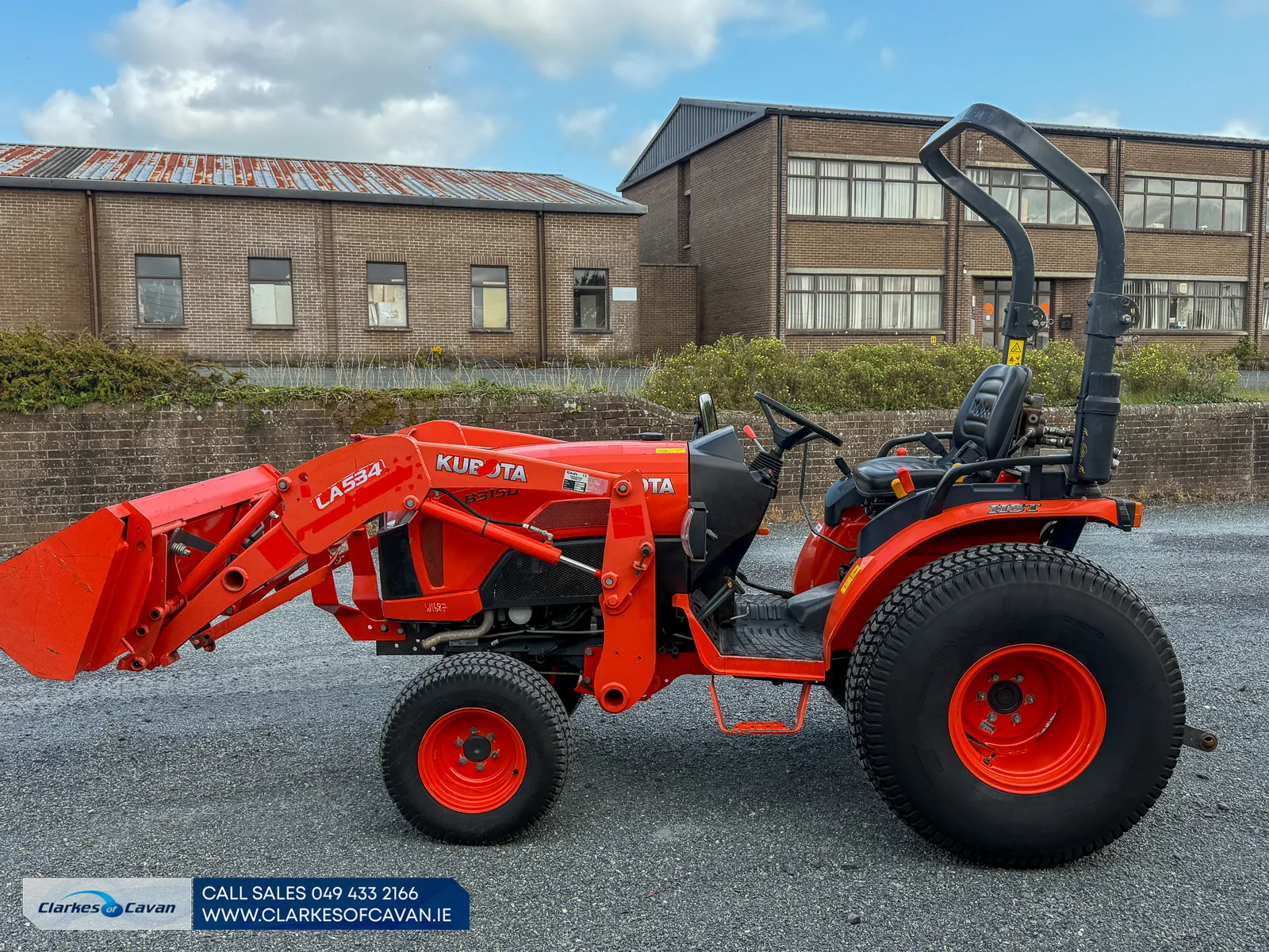 Kubota B3150 with LA534 Loader