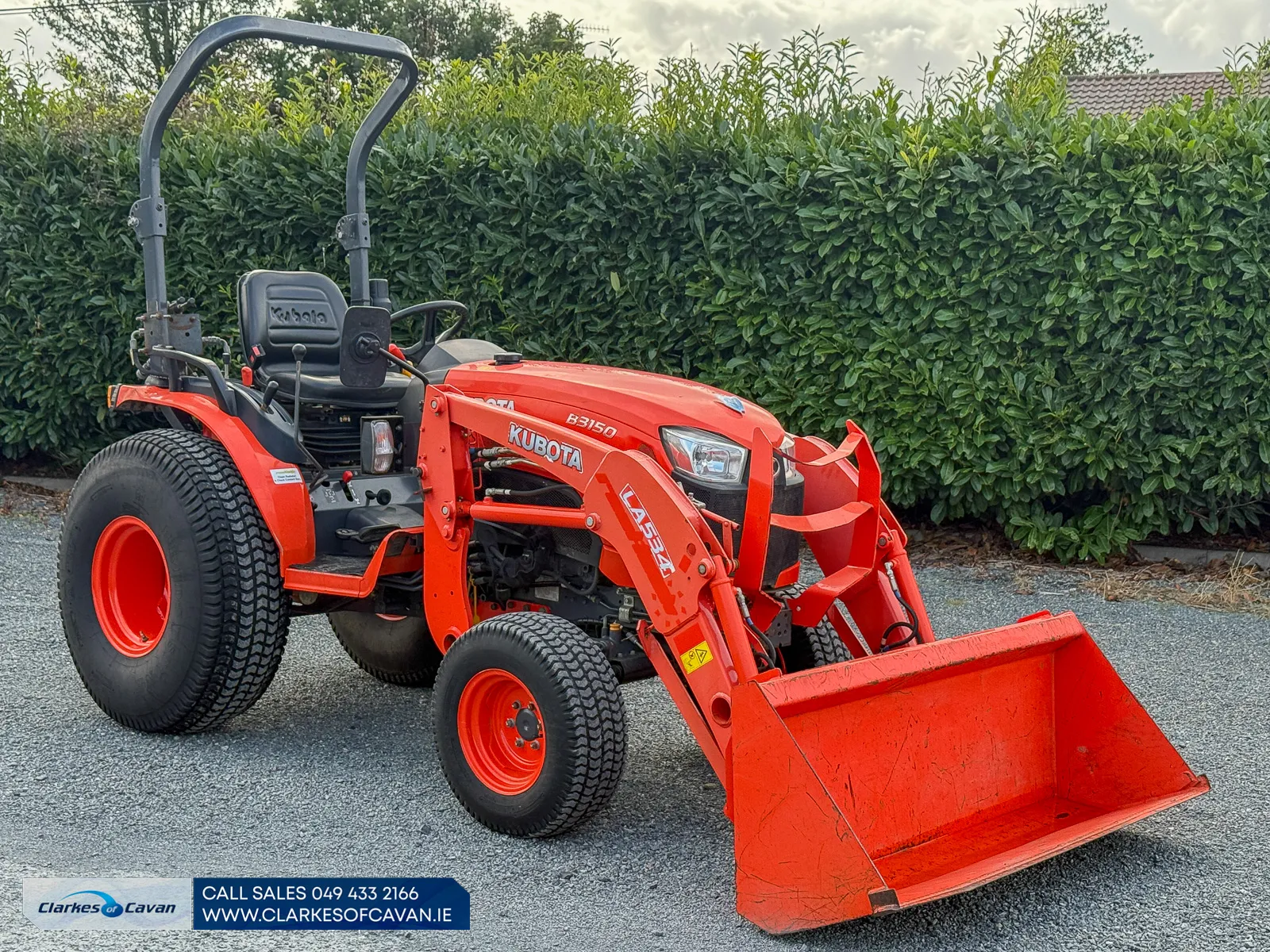 Kubota B3150 with LA534 Loader