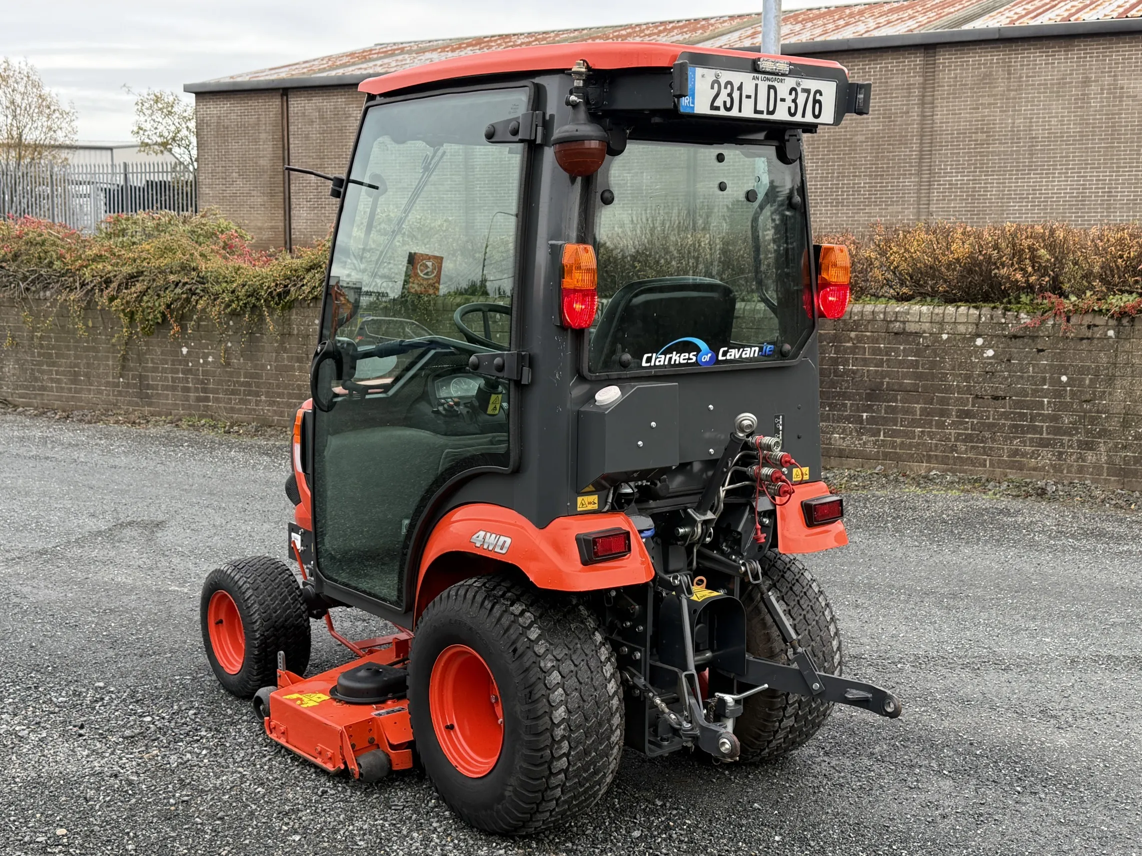 Kubota BX-231 Cab