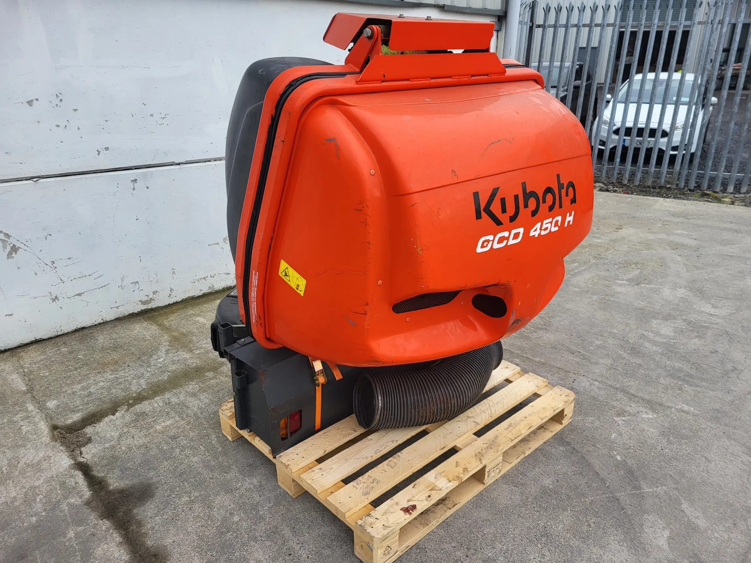 Kubota GCD450H high Tip Collector