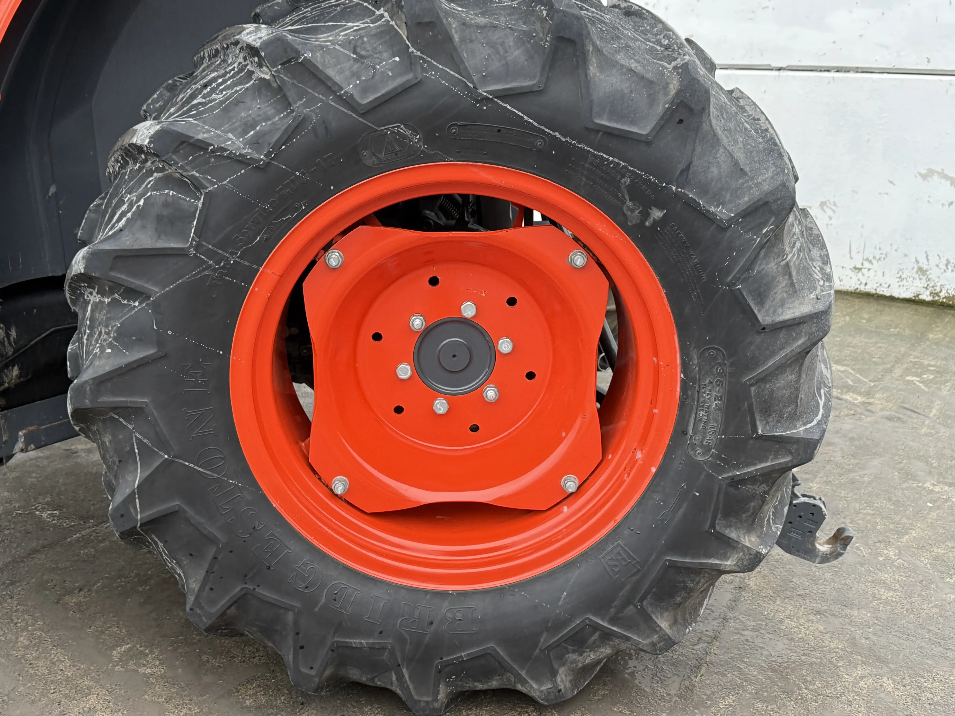 Kubota L2-452