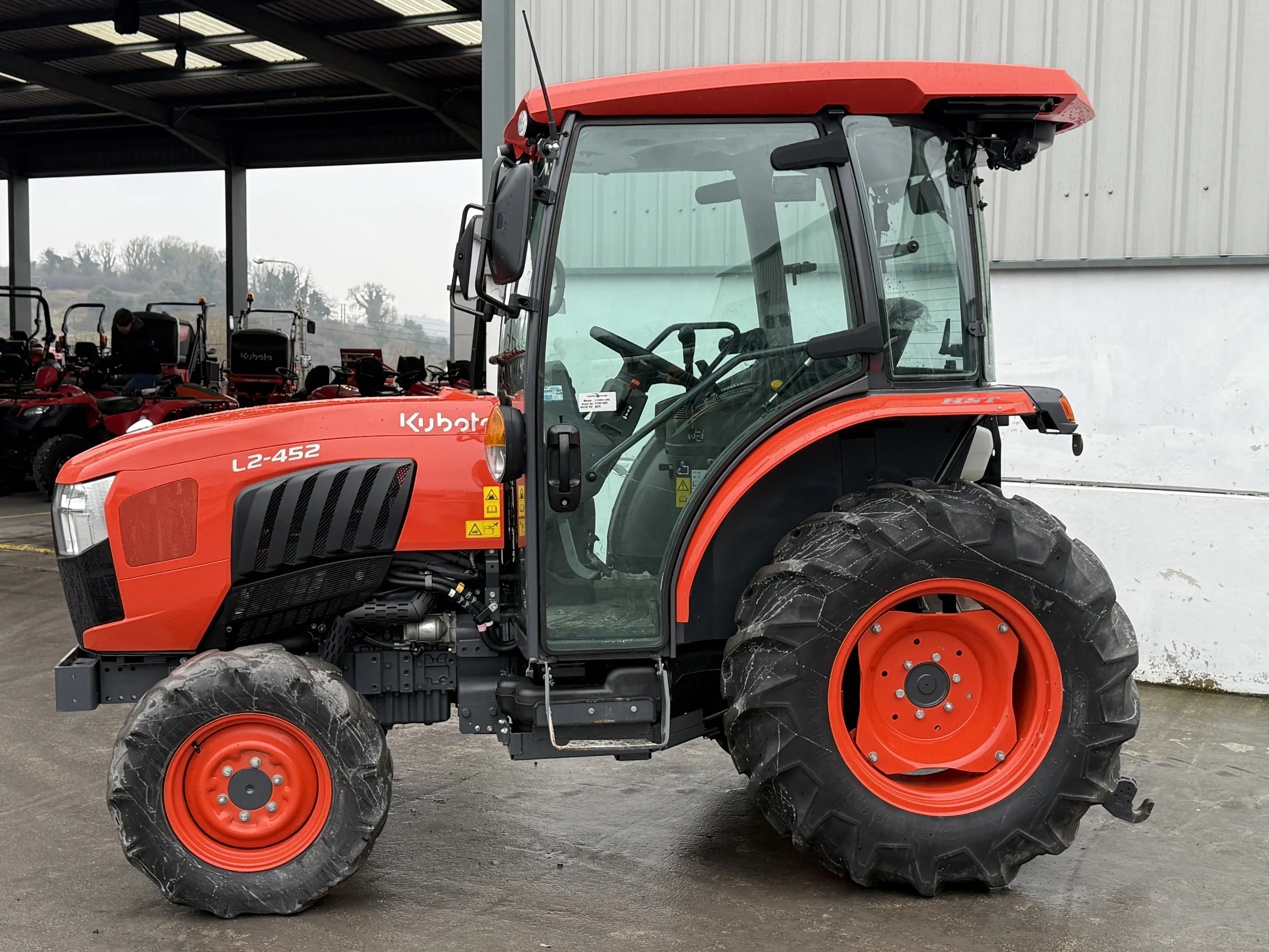 Kubota L2-452