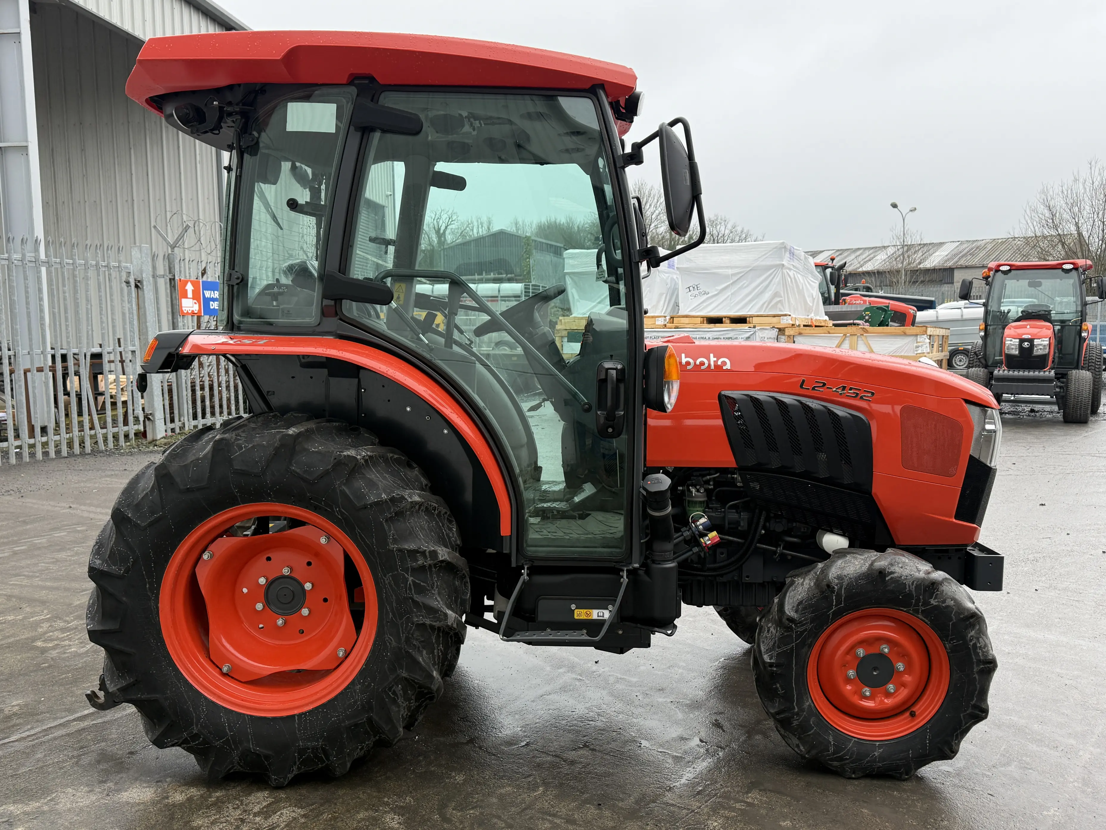Kubota L2-452