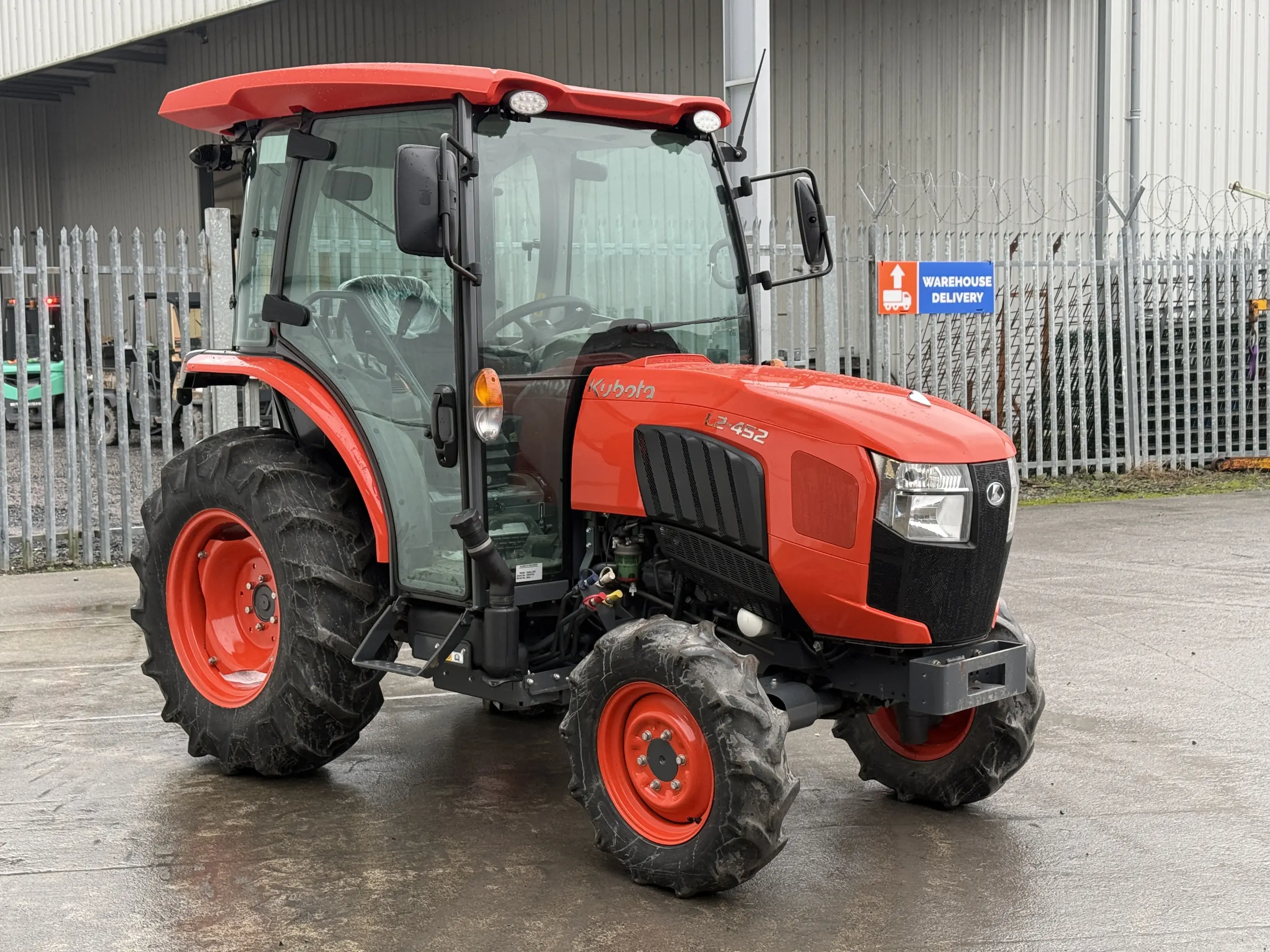Kubota L2-452