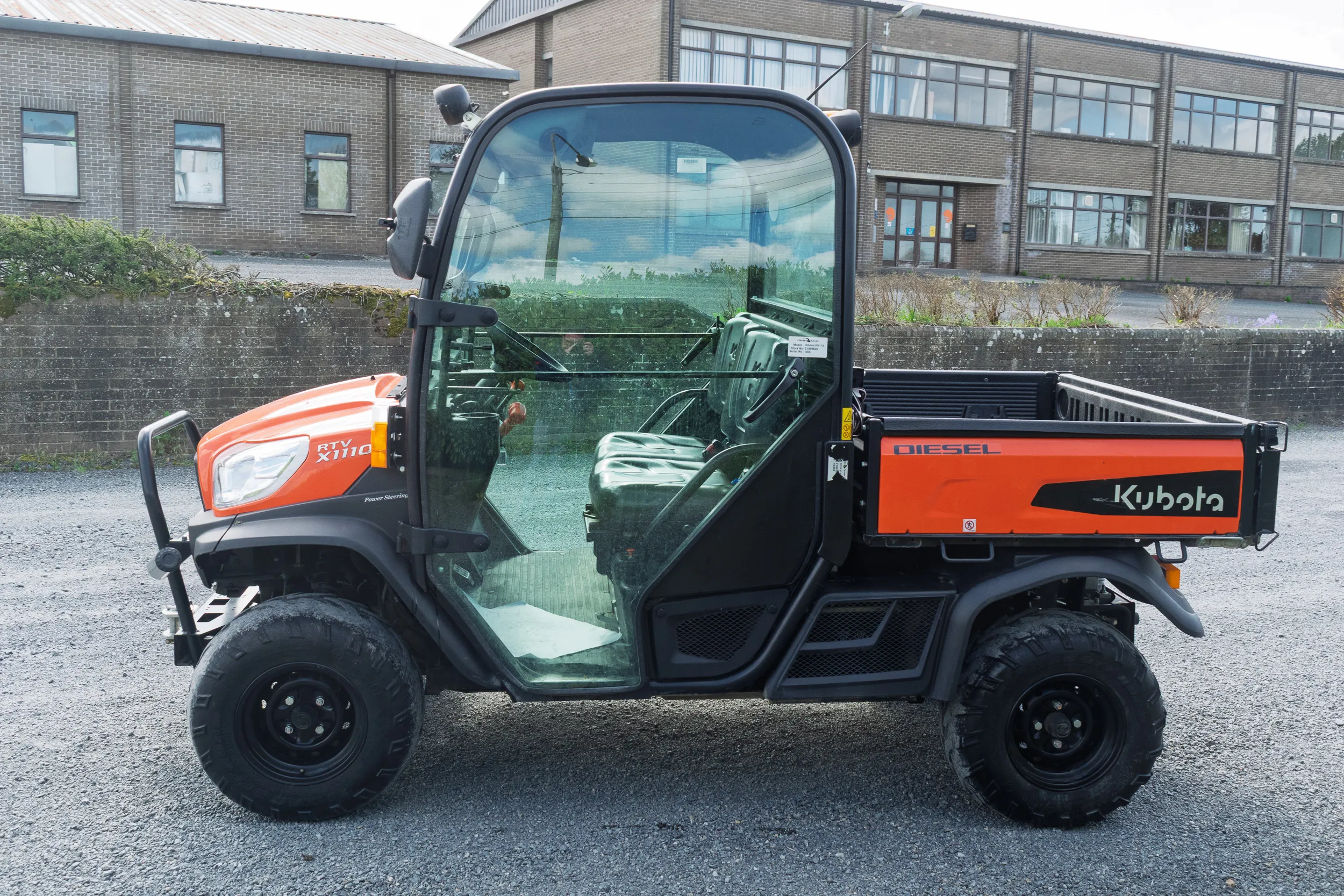 Kubota RTV X1110 Orange