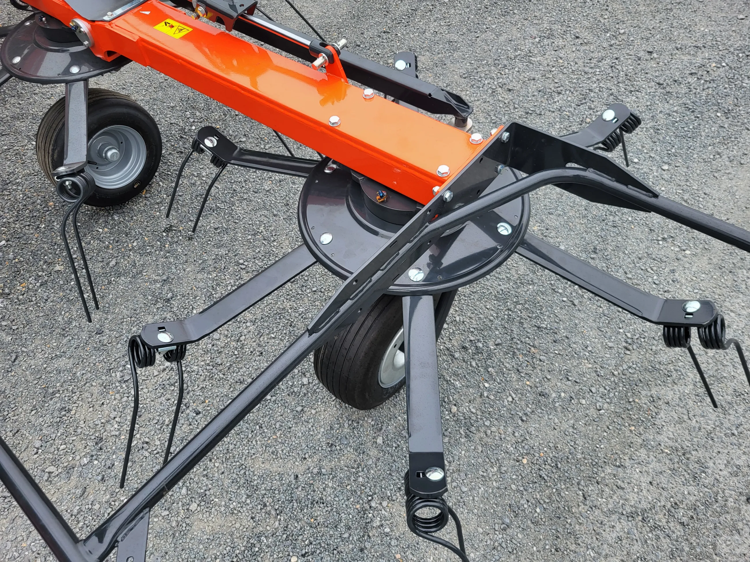 Kubota TE4052 Tedder
