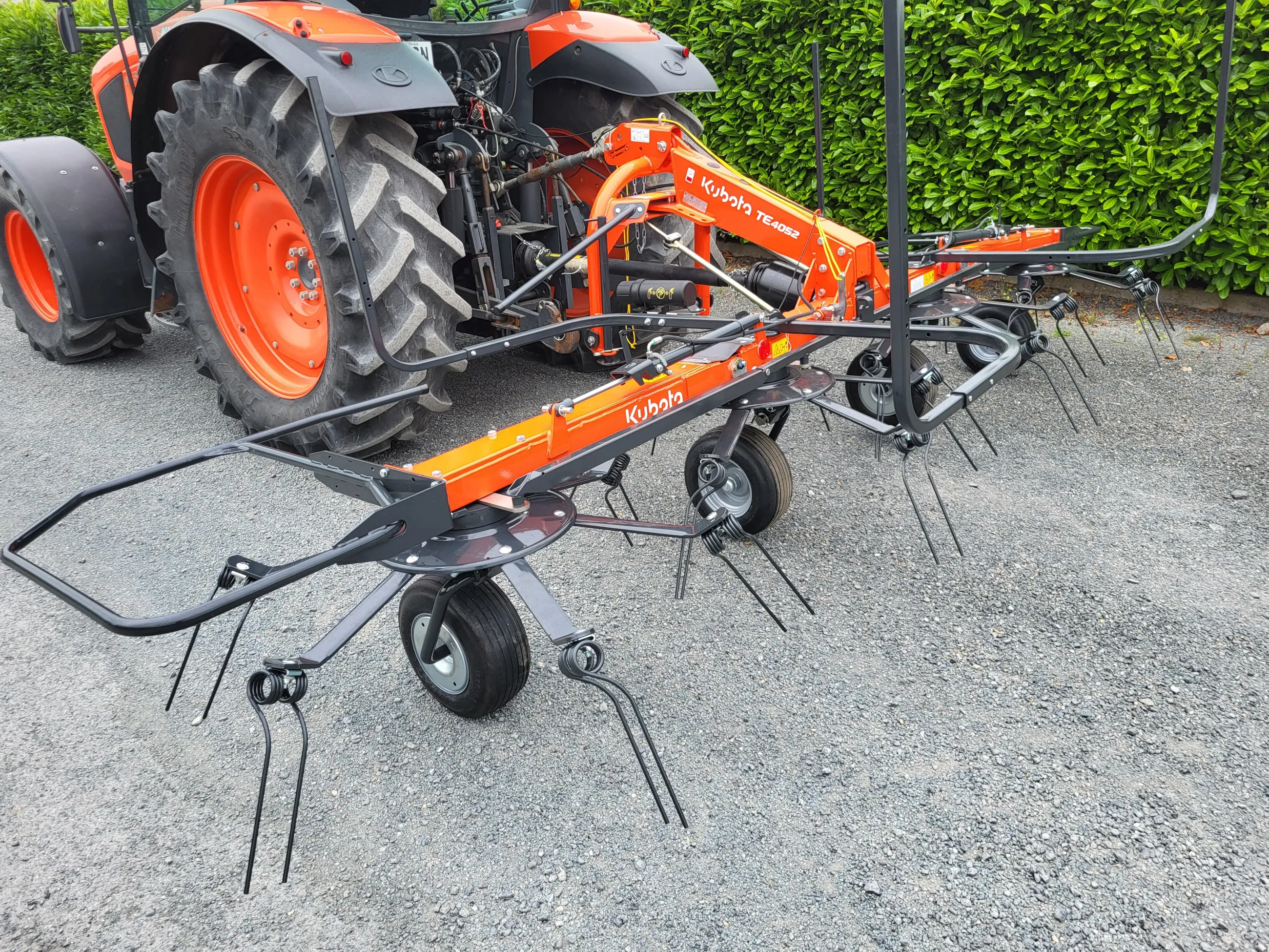 Kubota TE4052 Tedder