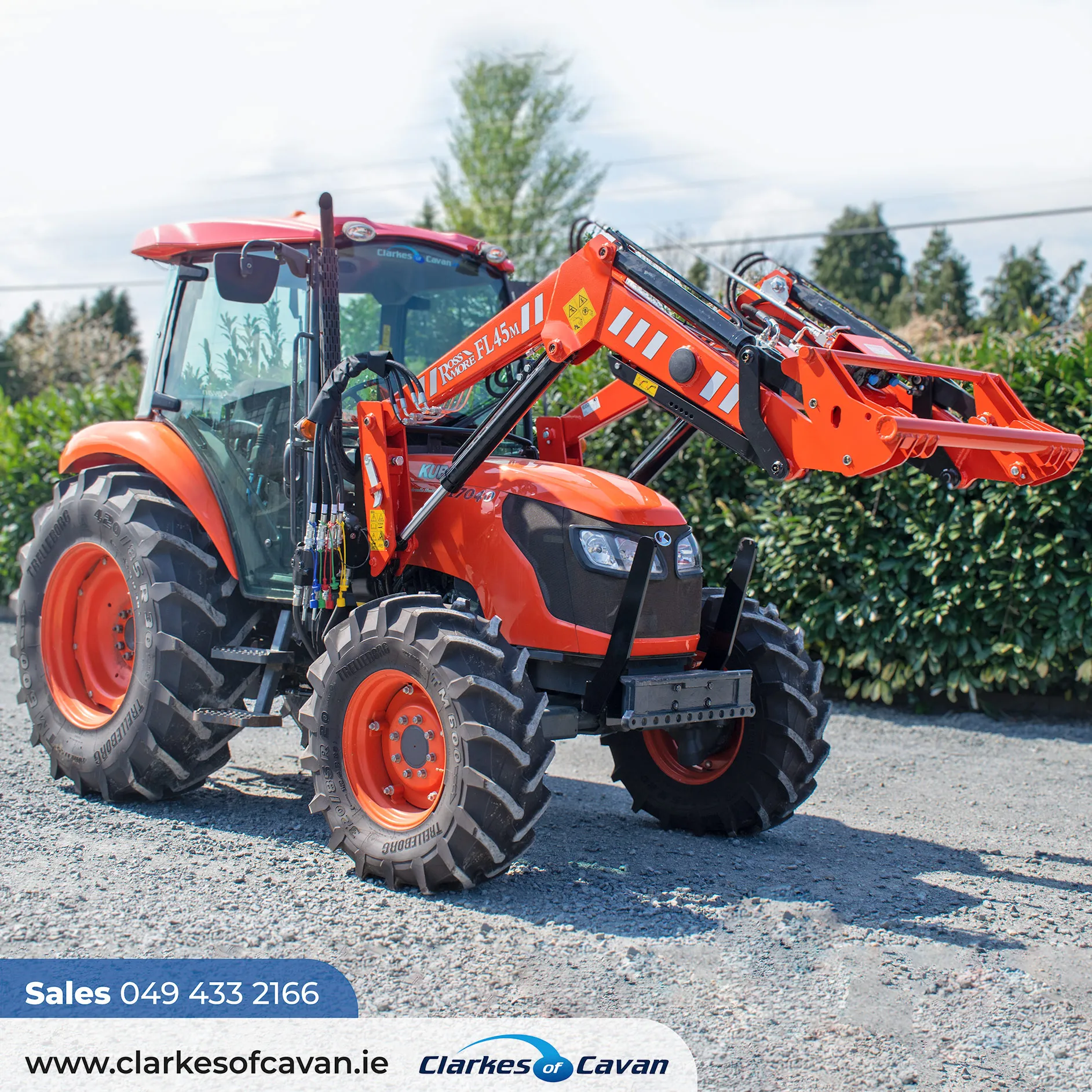 Kubota M7040 with Loader