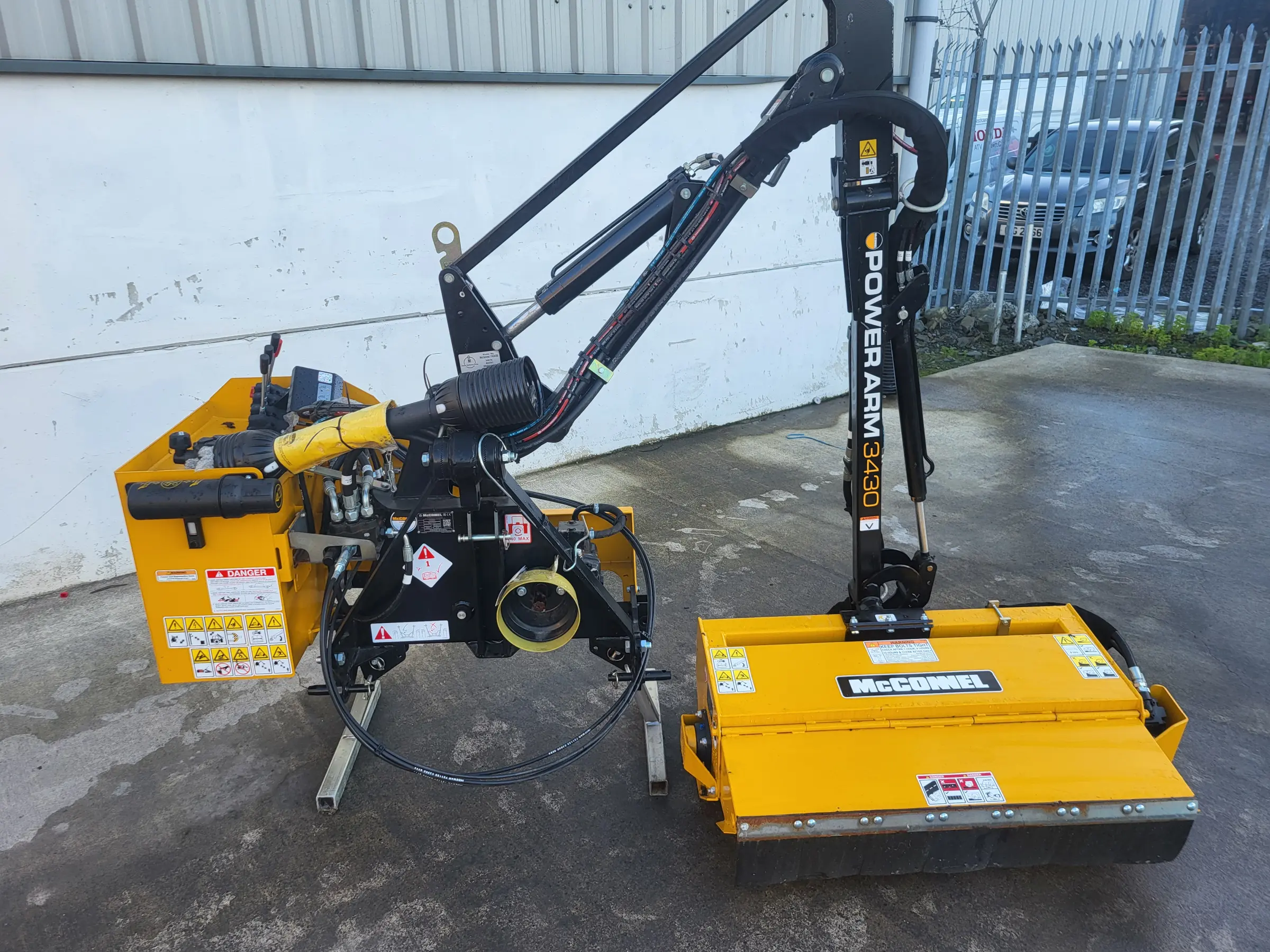 McConnel PA3430 Hedgecutter