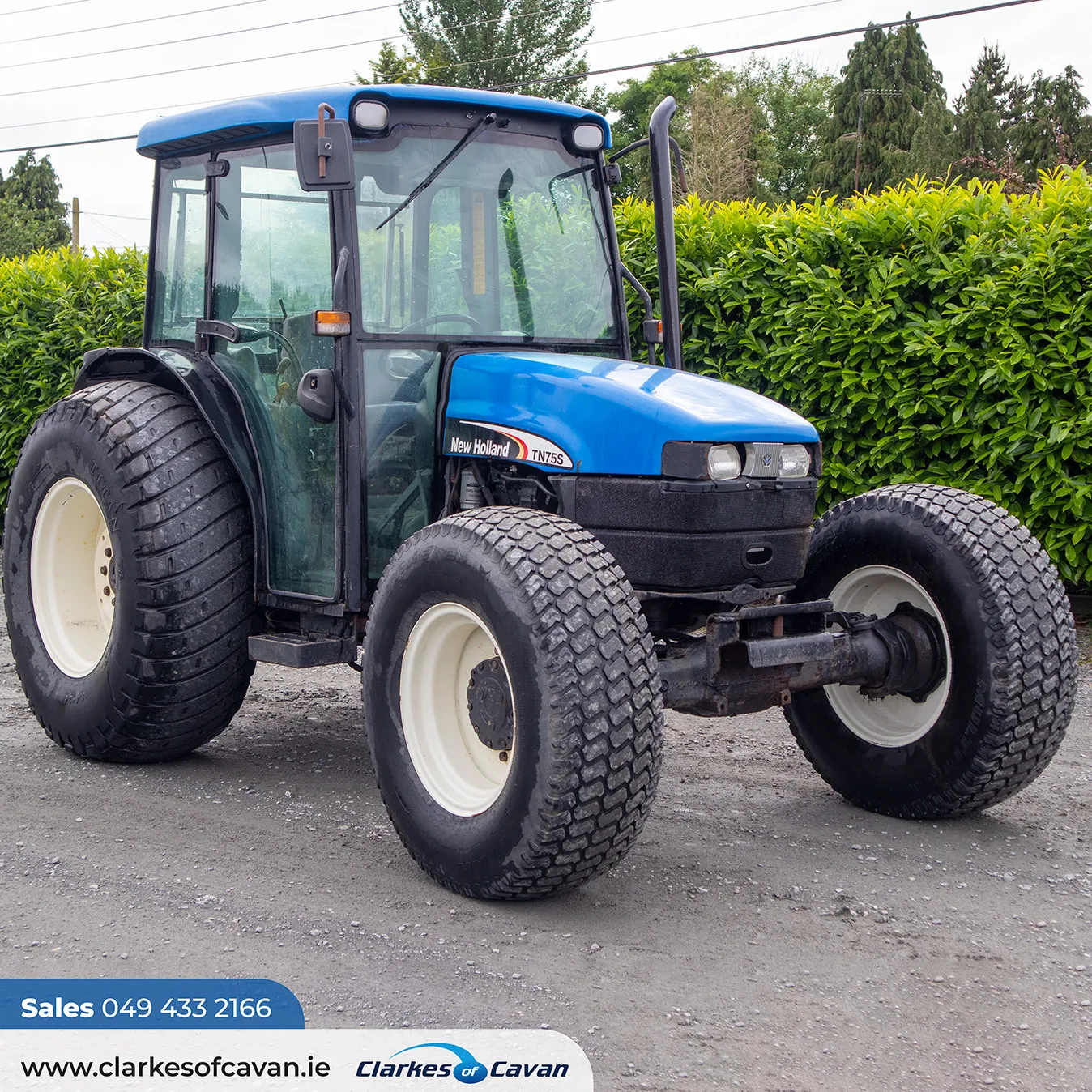 New Holland TN75