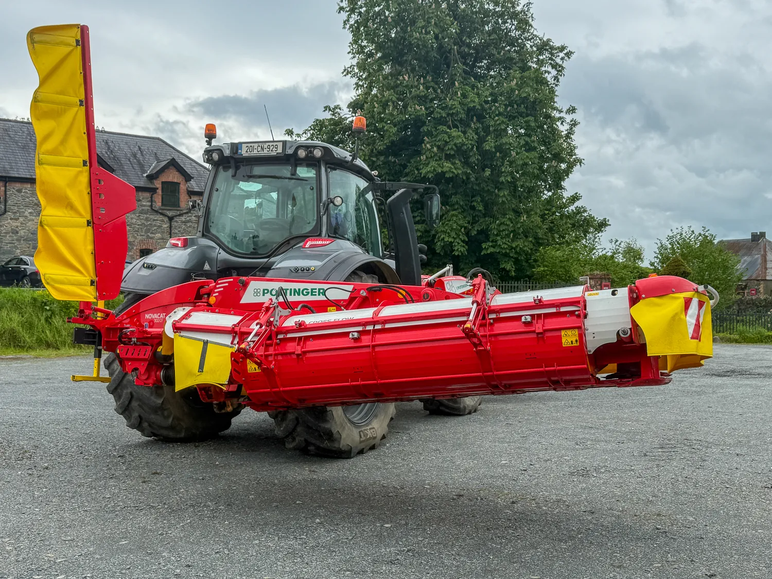 Pottinger Novacat 301 Alpha Motion Pro Front Mower + Novacat 302CF Rear Mower
