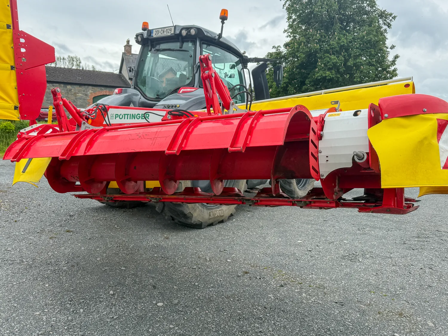 Pottinger Novacat 301 Alpha Motion Pro Front Mower + Novacat 302CF Rear Mower