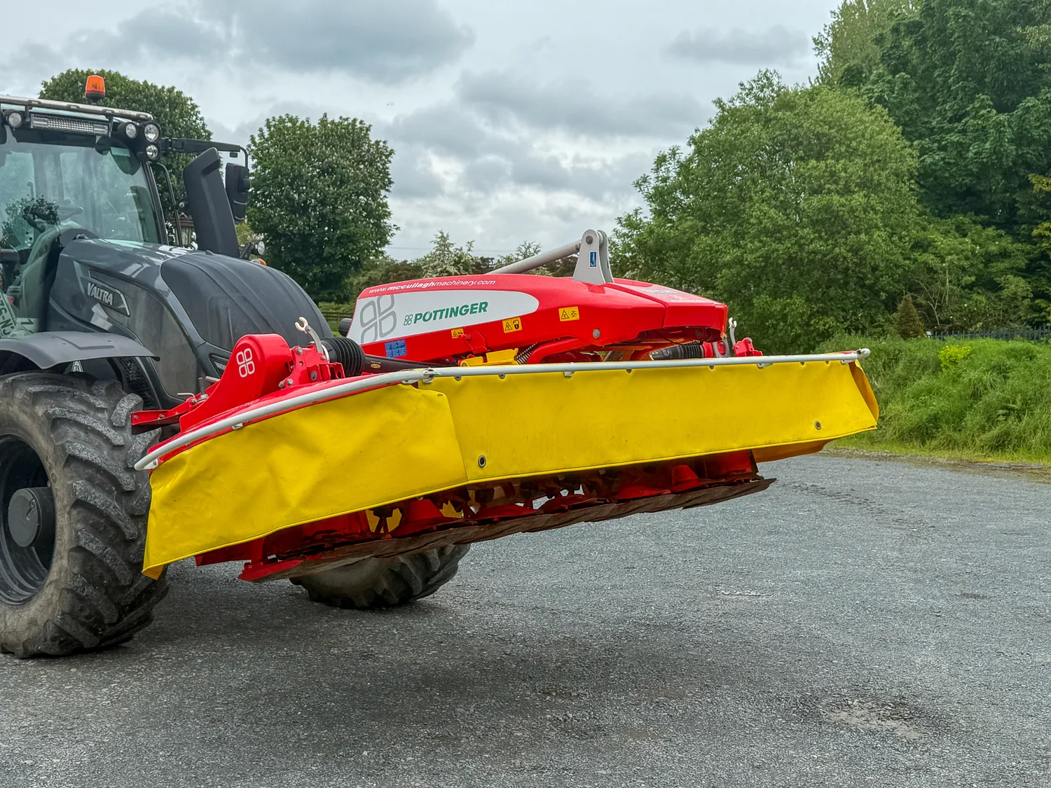 Pottinger Novacat 301 Alpha Motion Pro Front Mower + Novacat 302CF Rear Mower