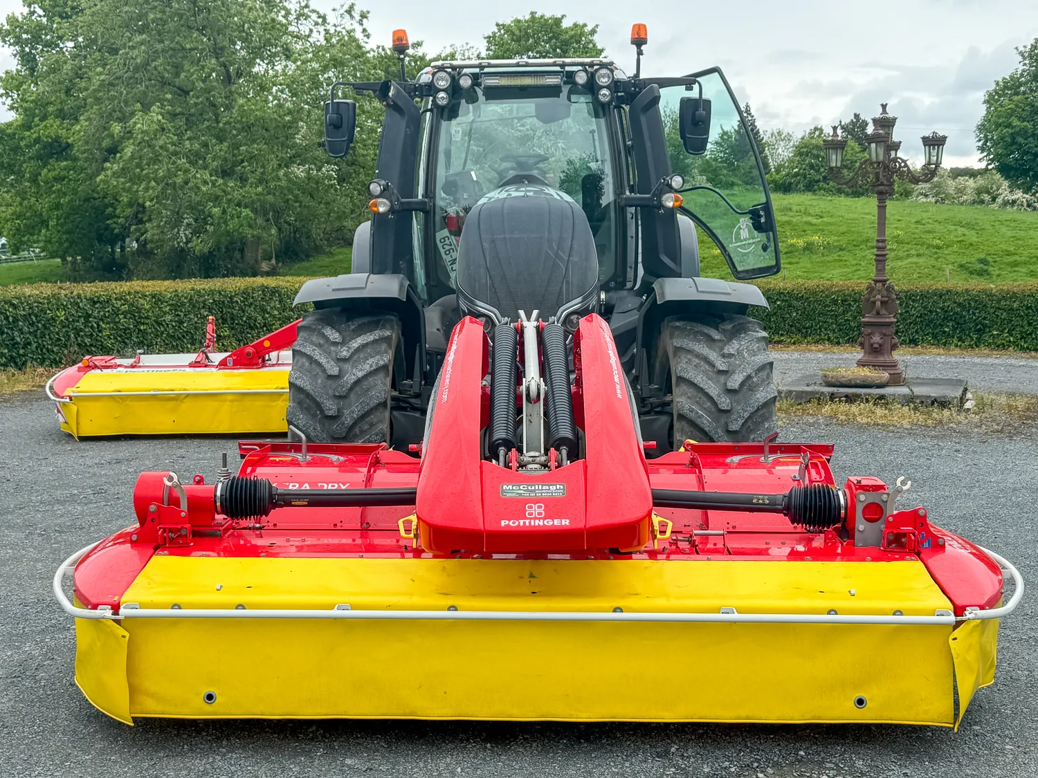 Pottinger Novacat 301 Alpha Motion Pro Front Mower + Novacat 302CF Rear Mower