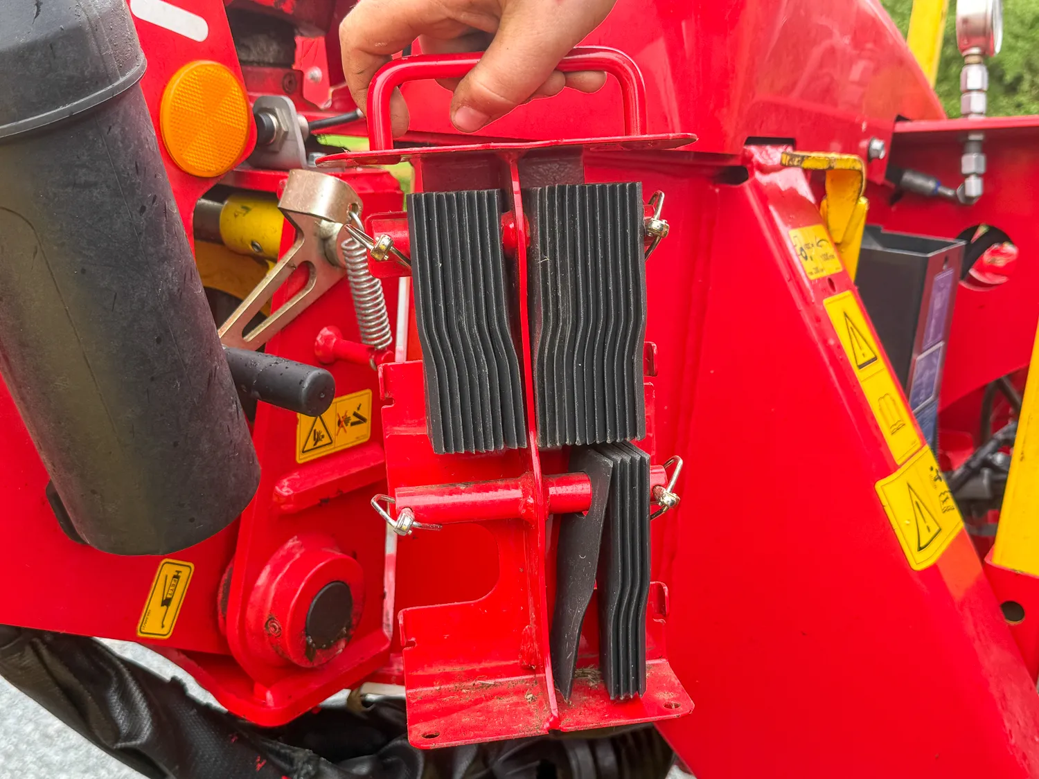 Pottinger Novacat 301 Alpha Motion Pro Front Mower + Novacat 302CF Rear Mower