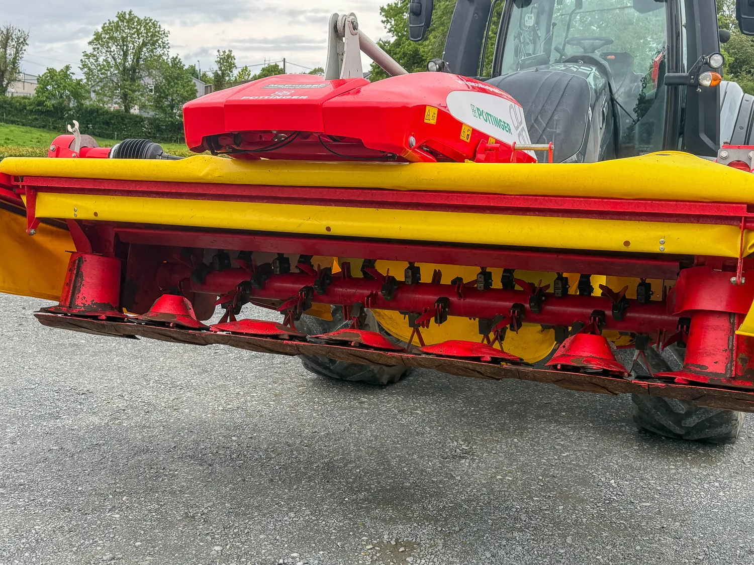 Pottinger Novacat 301 Alpha Motion Pro Front Mower + Novacat 302CF Rear Mower