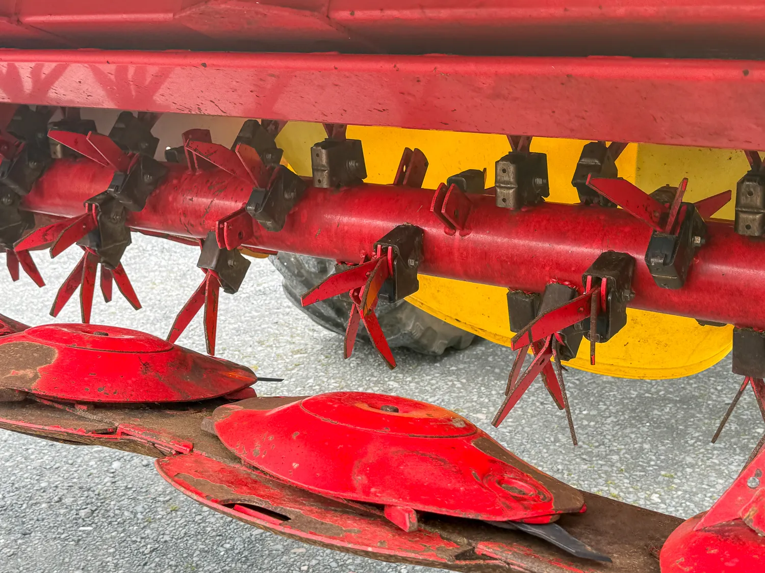 Pottinger Novacat 301 Alpha Motion Pro Front Mower + Novacat 302CF Rear Mower