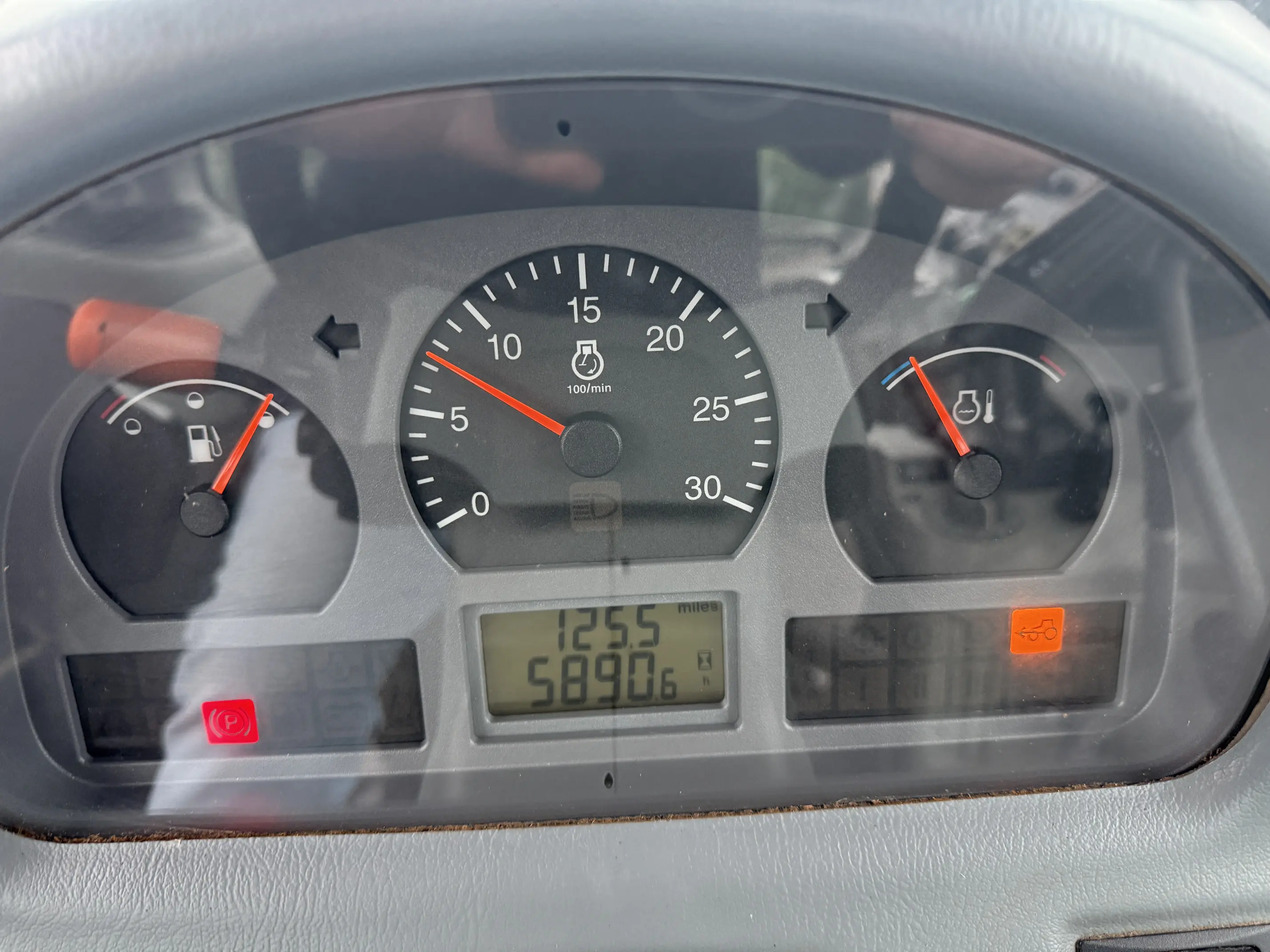 Valtra N103 HiTech 5 with Loader