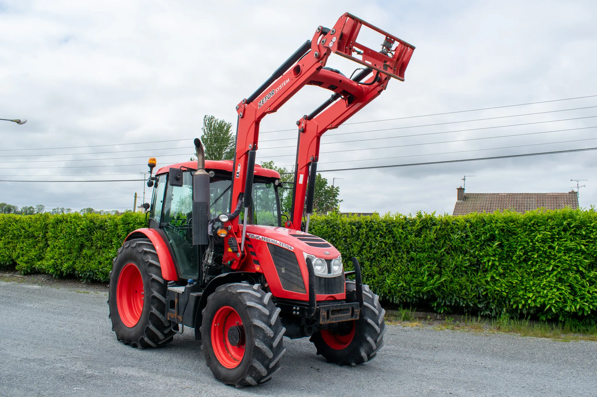 Zetor Proxima HS120 with Loader