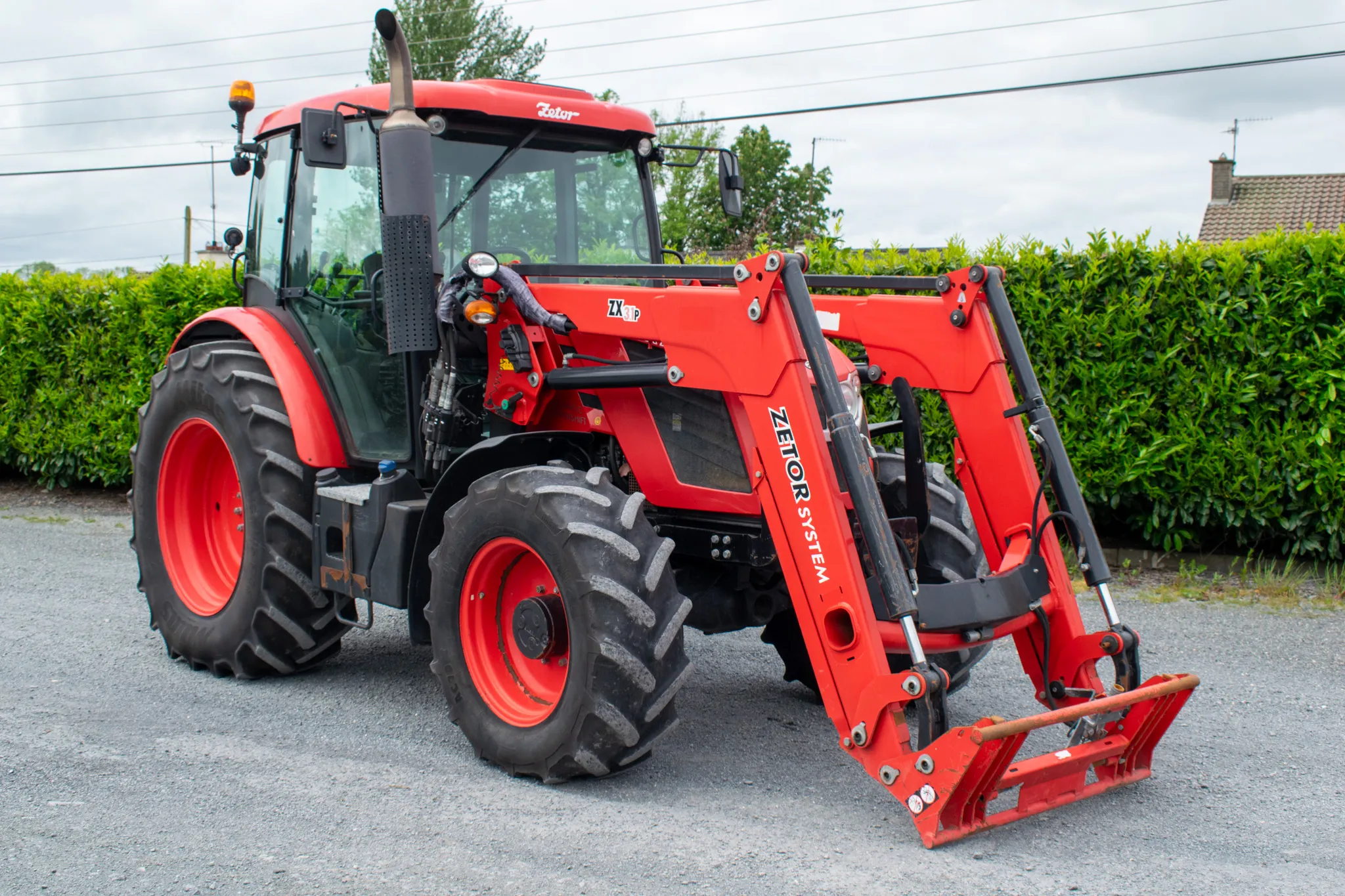 Zetor Proxima HS120 with Loader