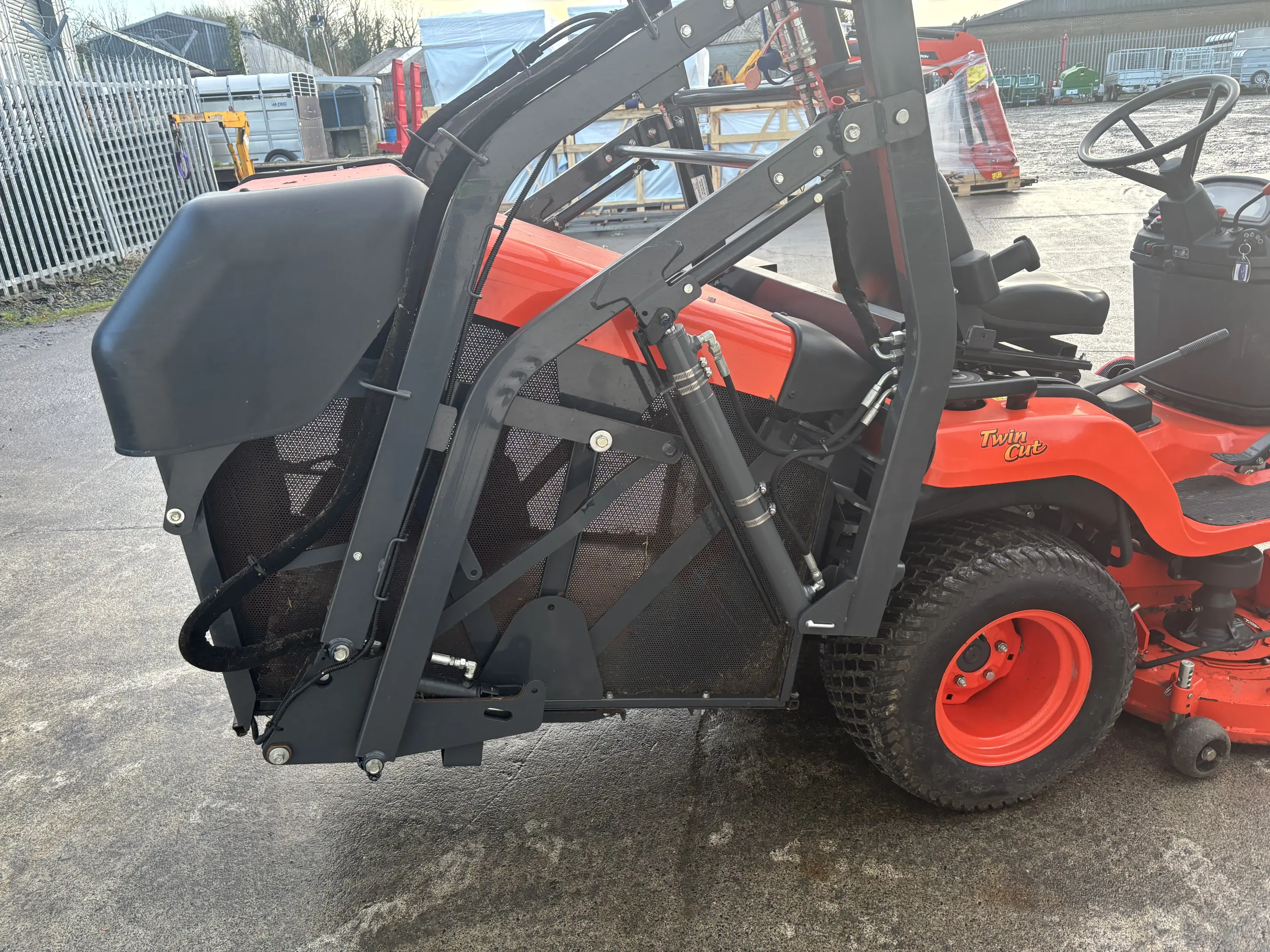 Used 2014 Kubota G23 HD Lawnmower