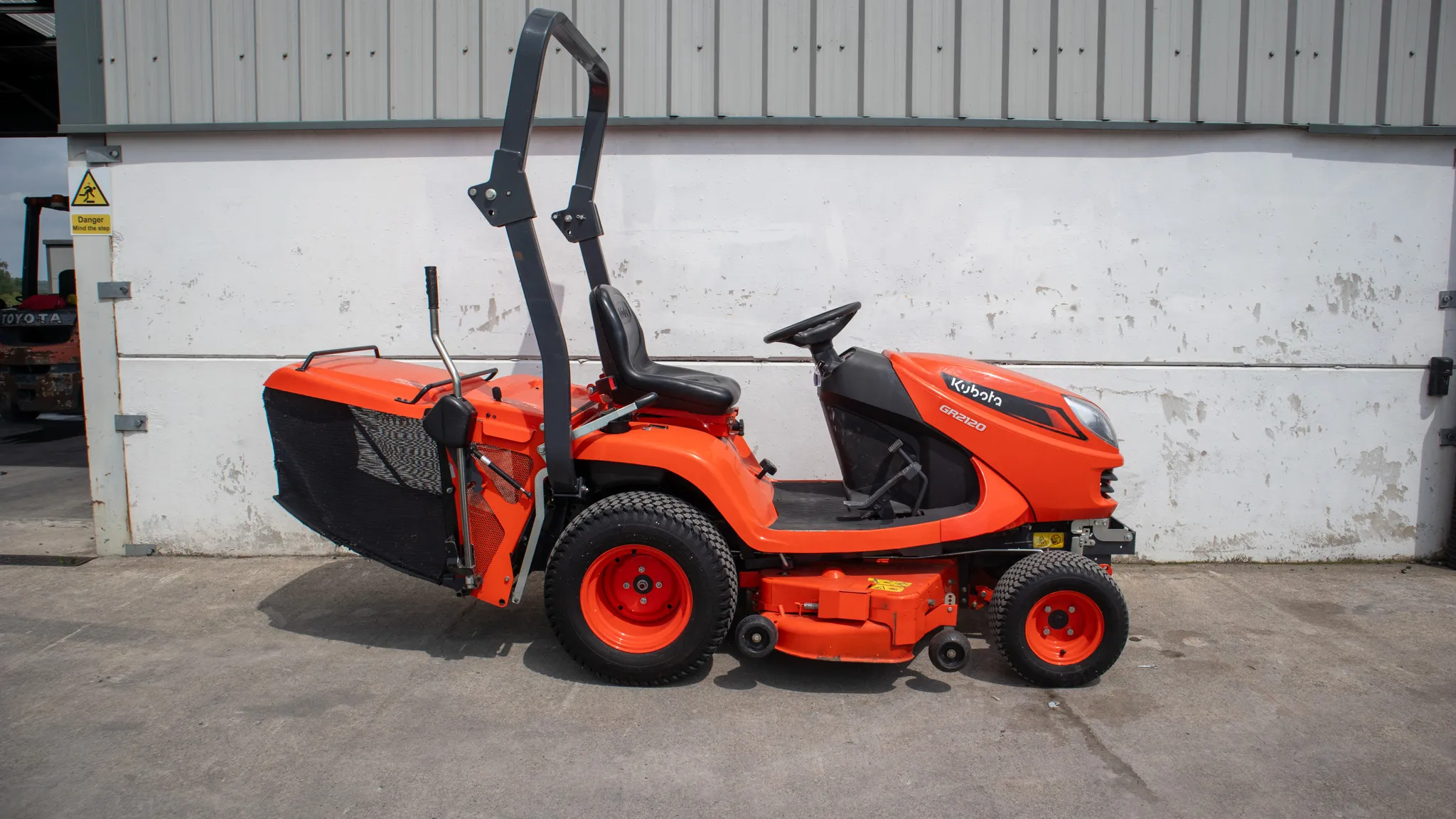 Used 2023 Kubota GR2120 Lawnmower