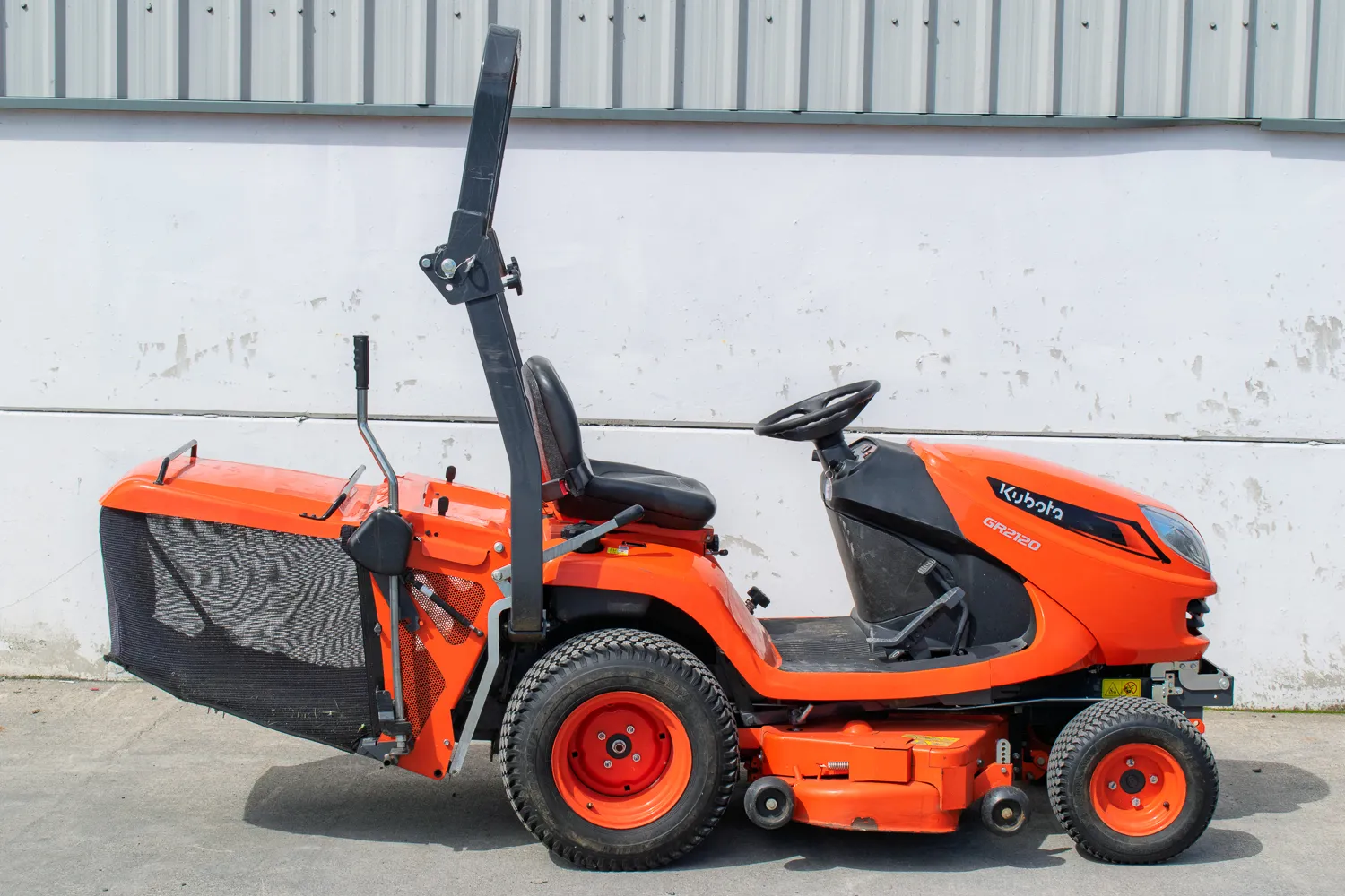Used 2024 Kubota GR2120 Lawnmower