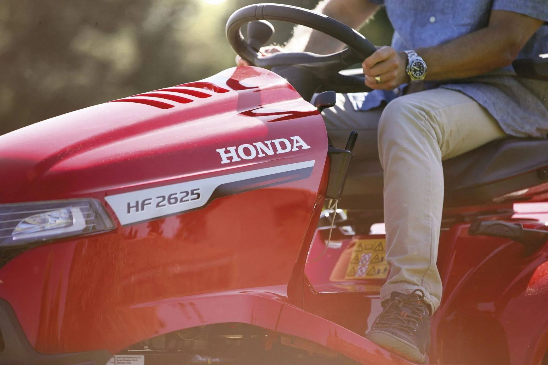 Honda HF2625 HME Ride-On Lawnmower