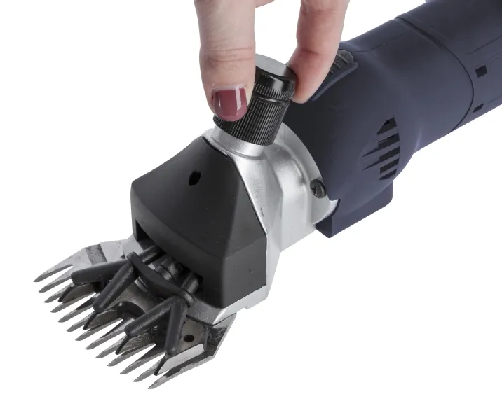 Clipster AKKU2 Battery Sheep Shearer 14.4V – Cordless Clippers for Sheep & Cattle