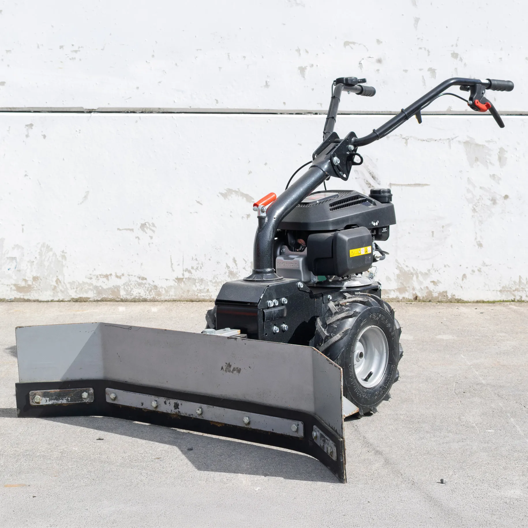 DEMO Honda 6hp Petrol Yard Scraper 