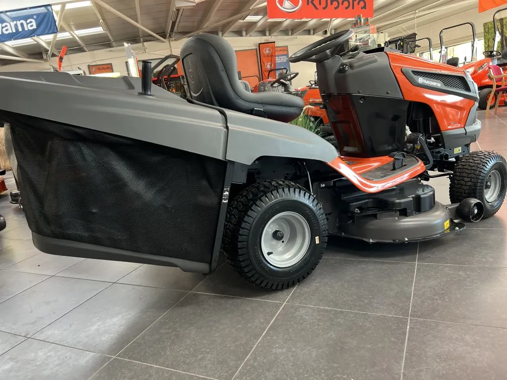 Husqvarna 242 ride on mower 2025