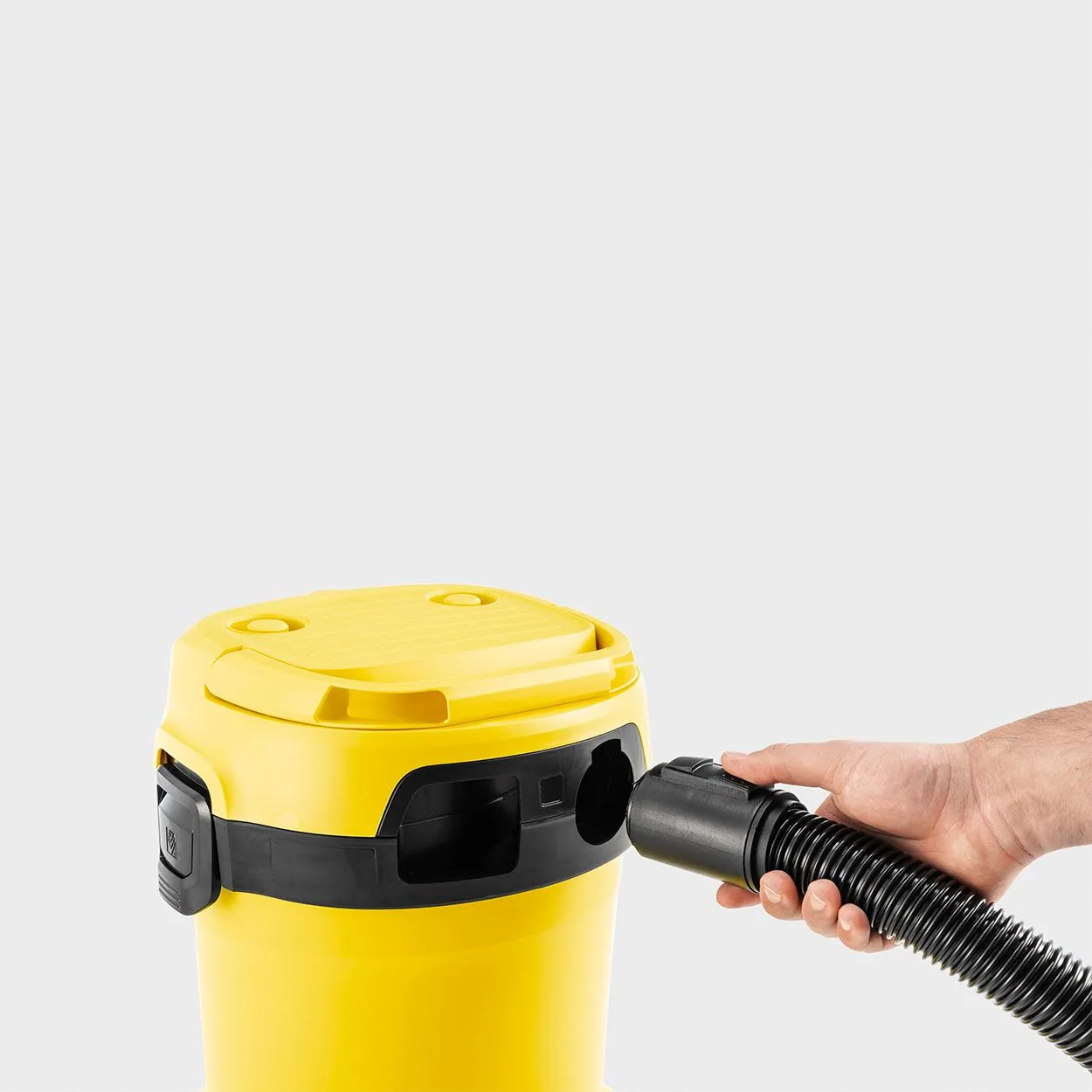 Karcher WD2 Plus Wet & Dry Vacuum