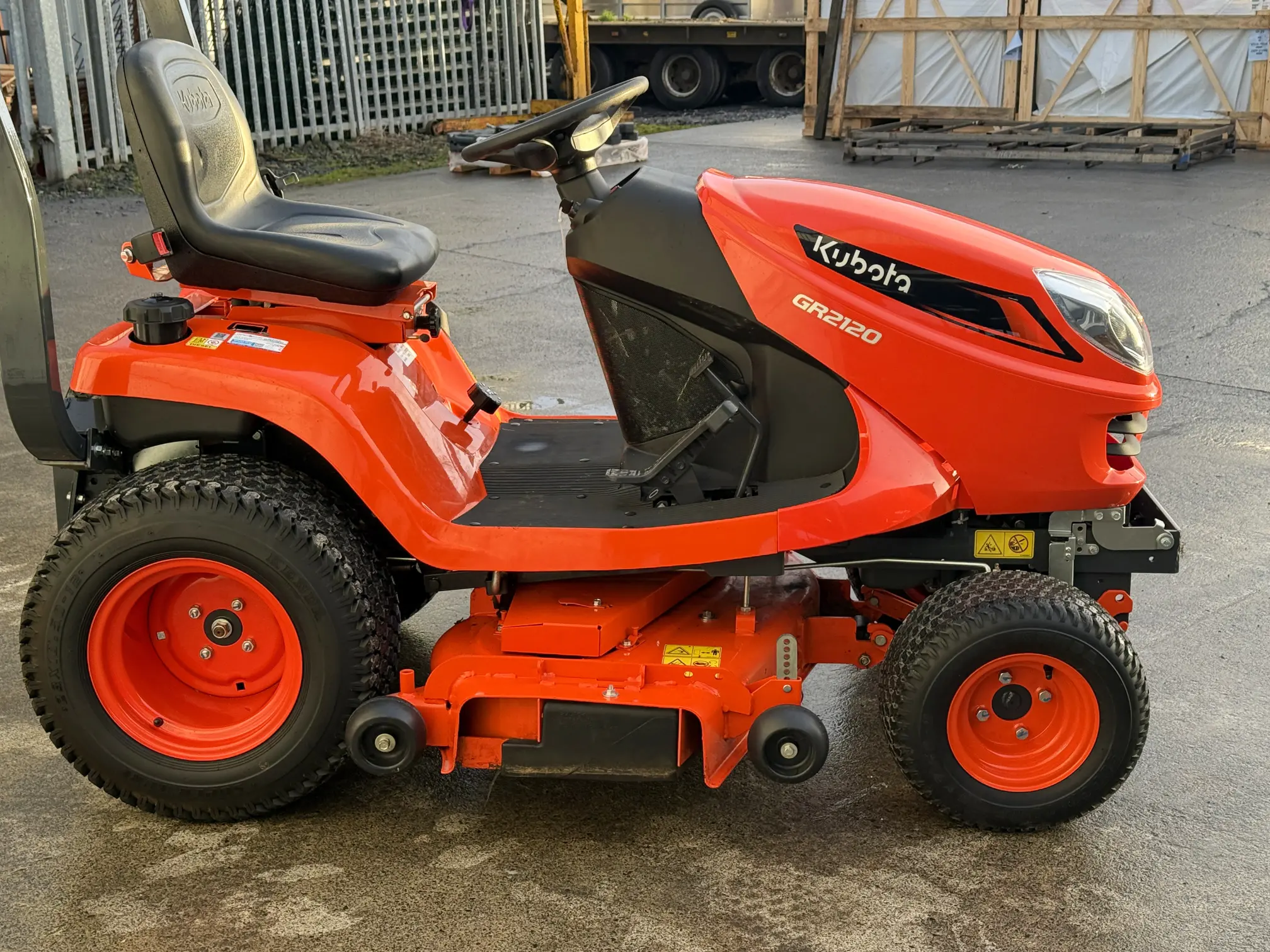 Used 2024 Kubota GR2120s Lawnmower
