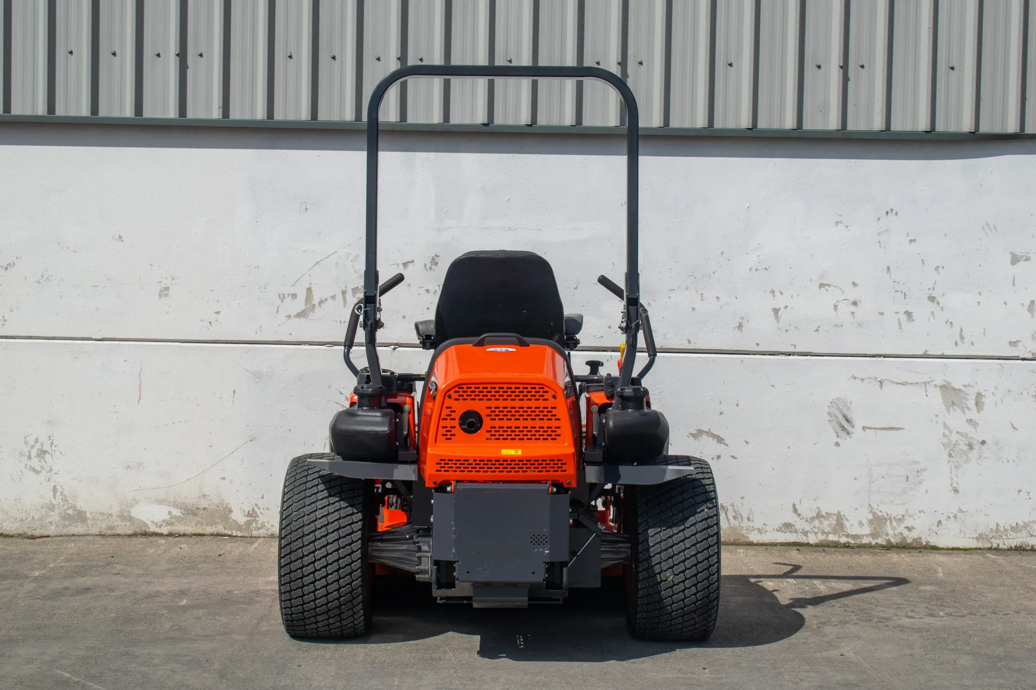Used Kubota ZD1211 Zero Turn Lawnmower