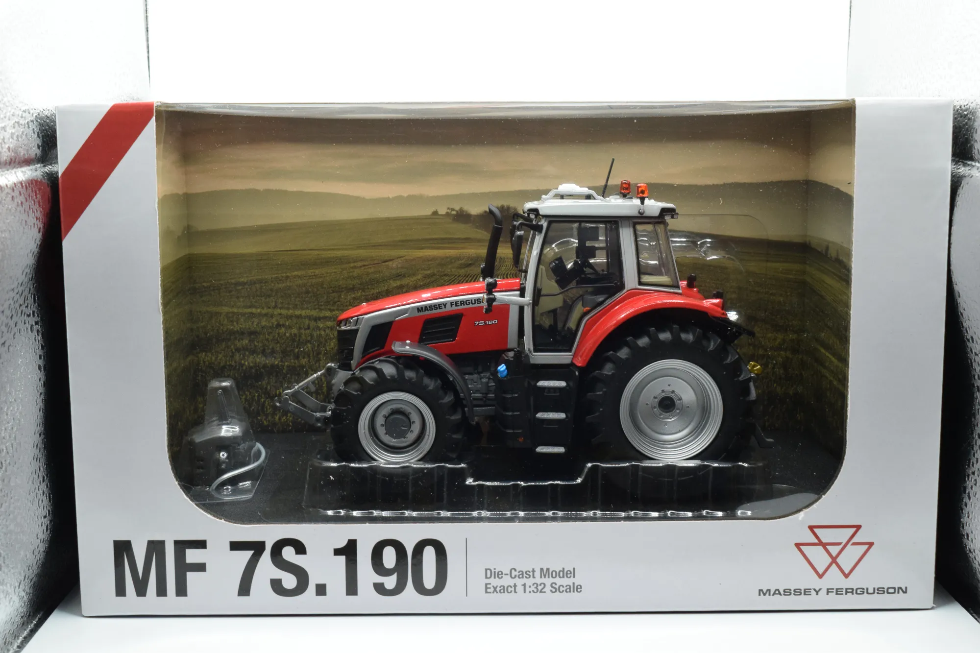 Universal Hobbies Trattore Massey Ferguson 2625