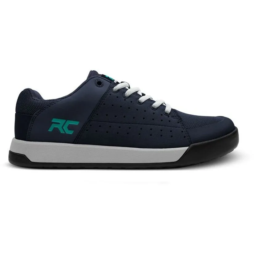Womens flat store pedal shoes
