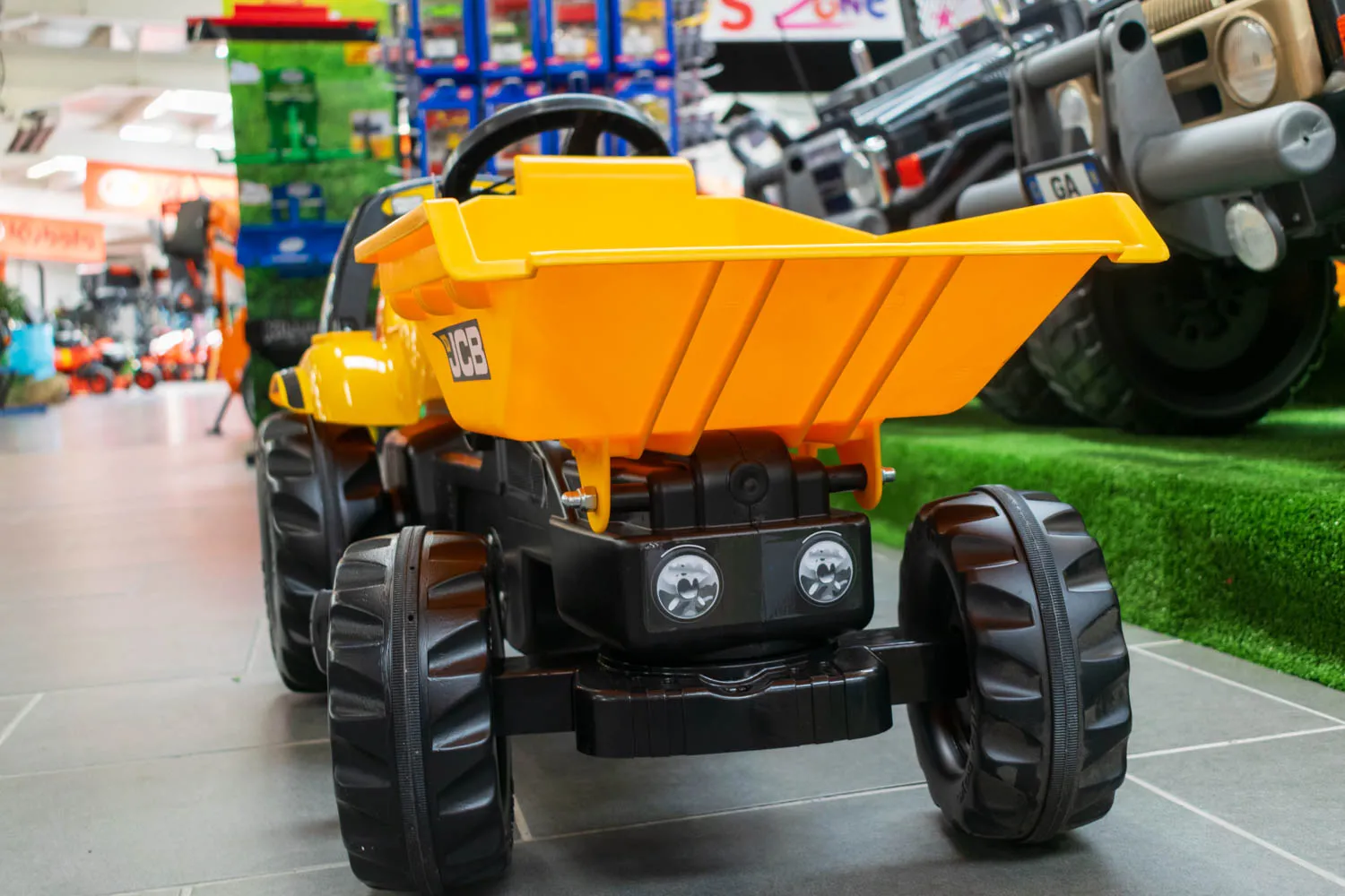 Rolly toys dumper outlet truck
