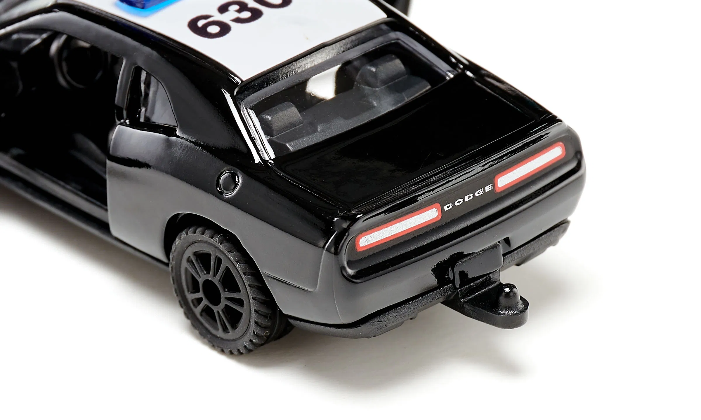 Siku 1:87 Dodge Challenger SRT County Sheriff – Diecast US Police Car with Opening Doors