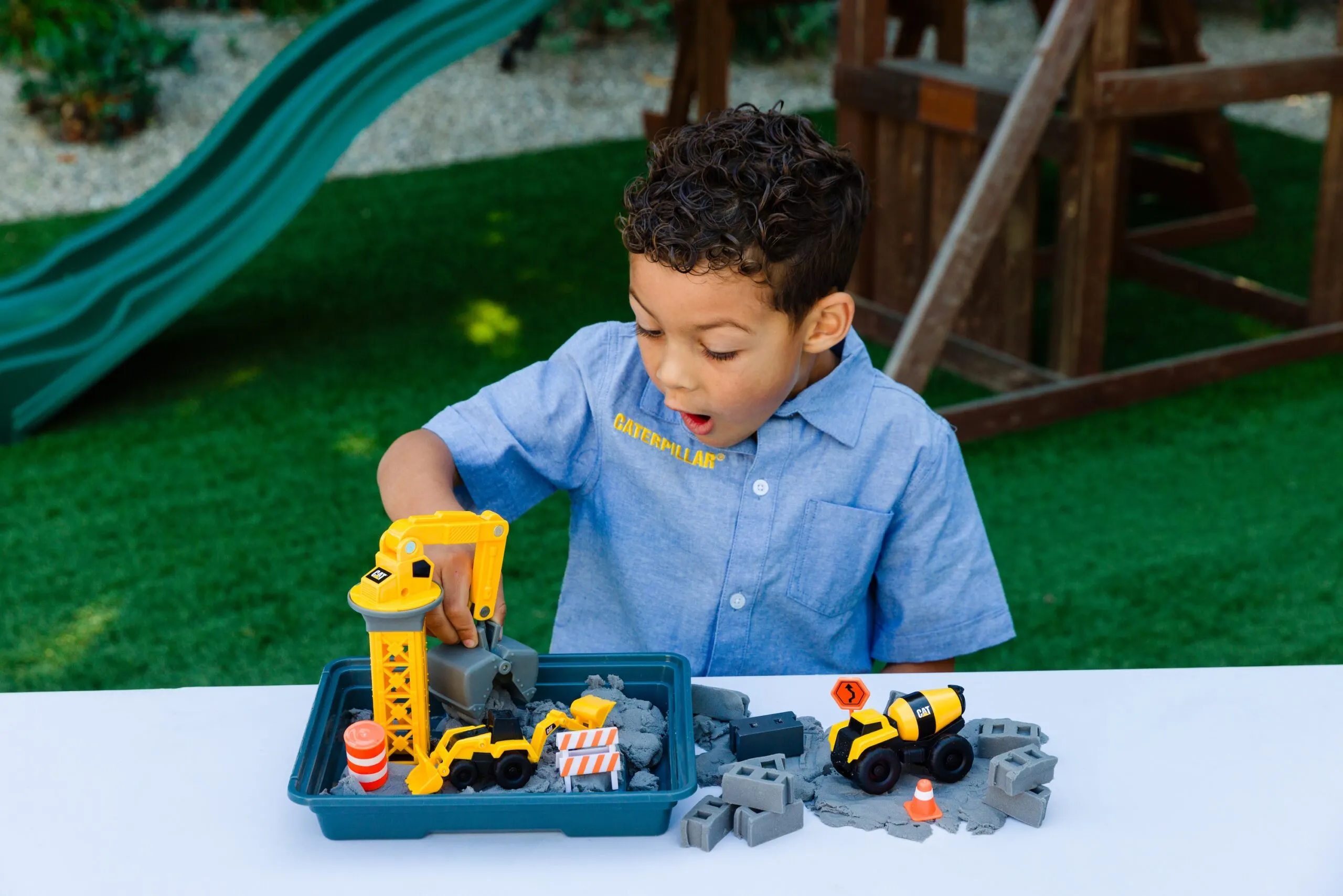 CAT Dig N’ Build Concrete Playset 12oz