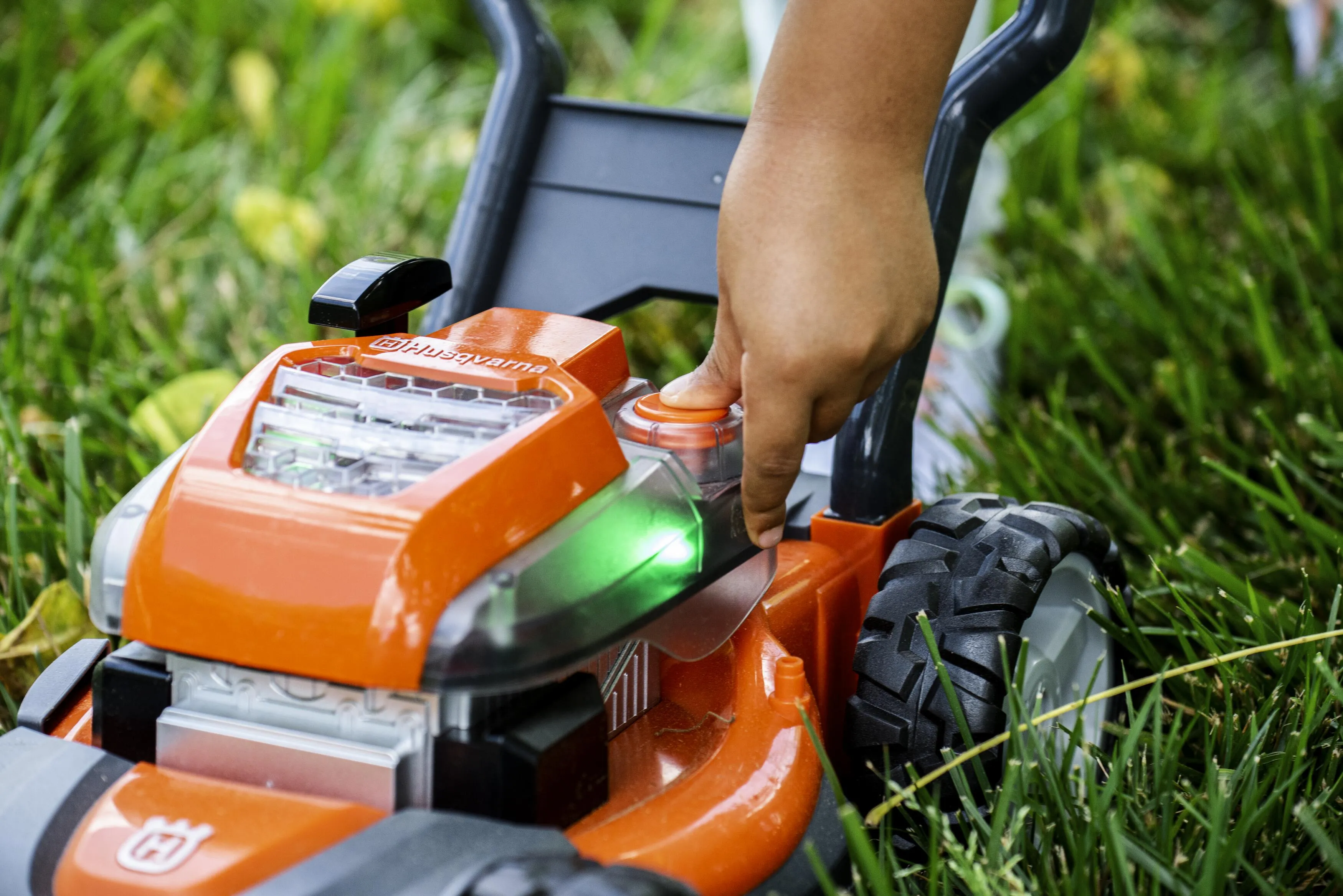 Husqvarna Toy Lawnmower Clarkes Of Cavan